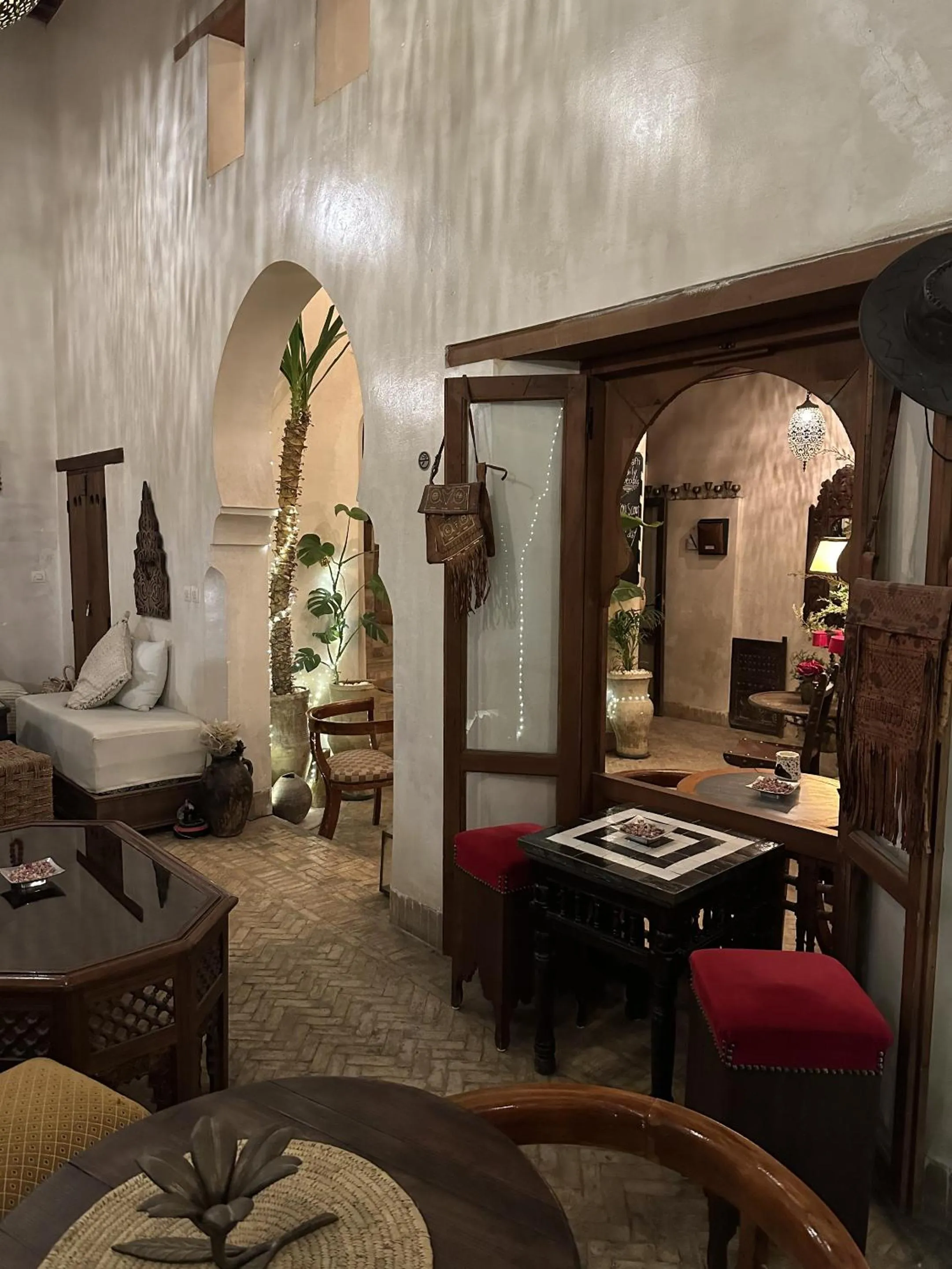 Dining area in Dar Rafti