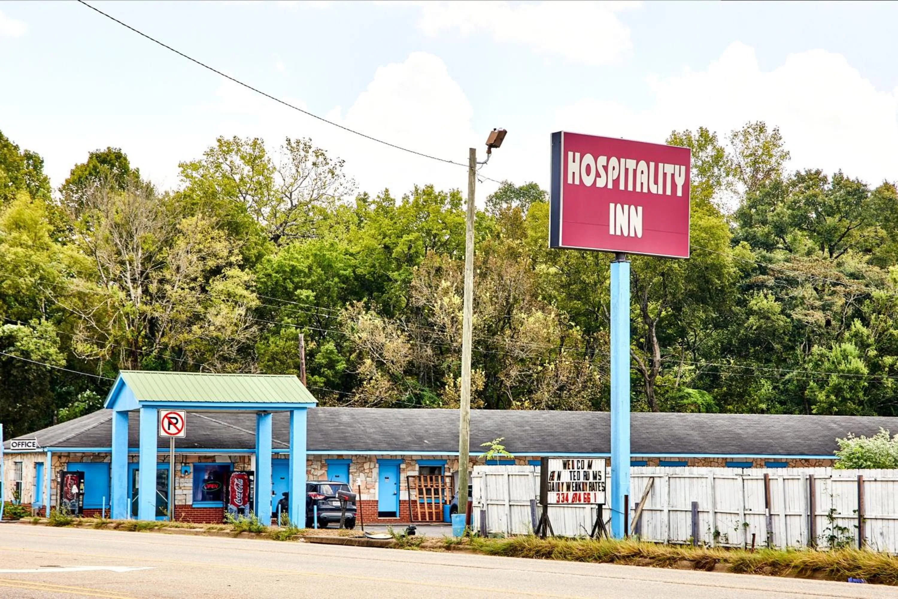Facade/entrance in Hospitality Inn