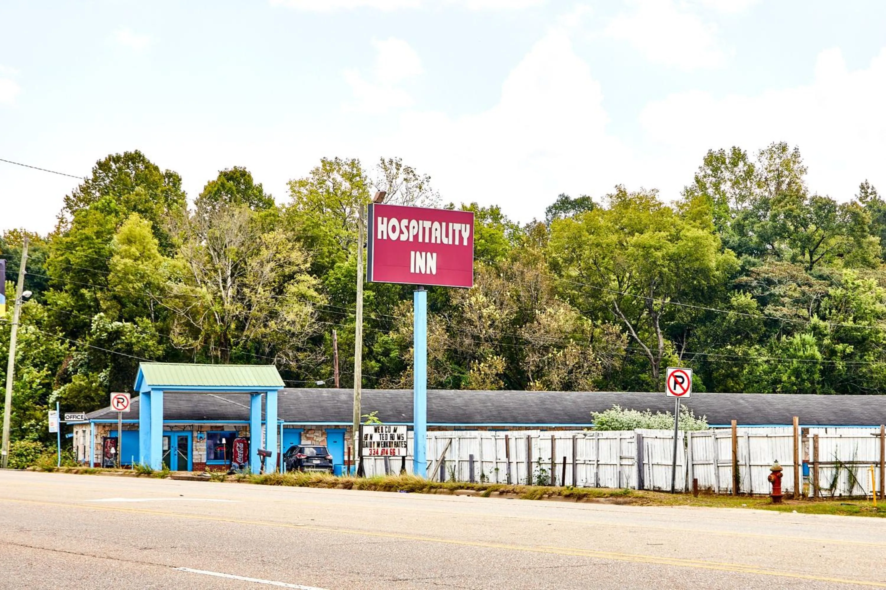 Facade/entrance in Hospitality Inn