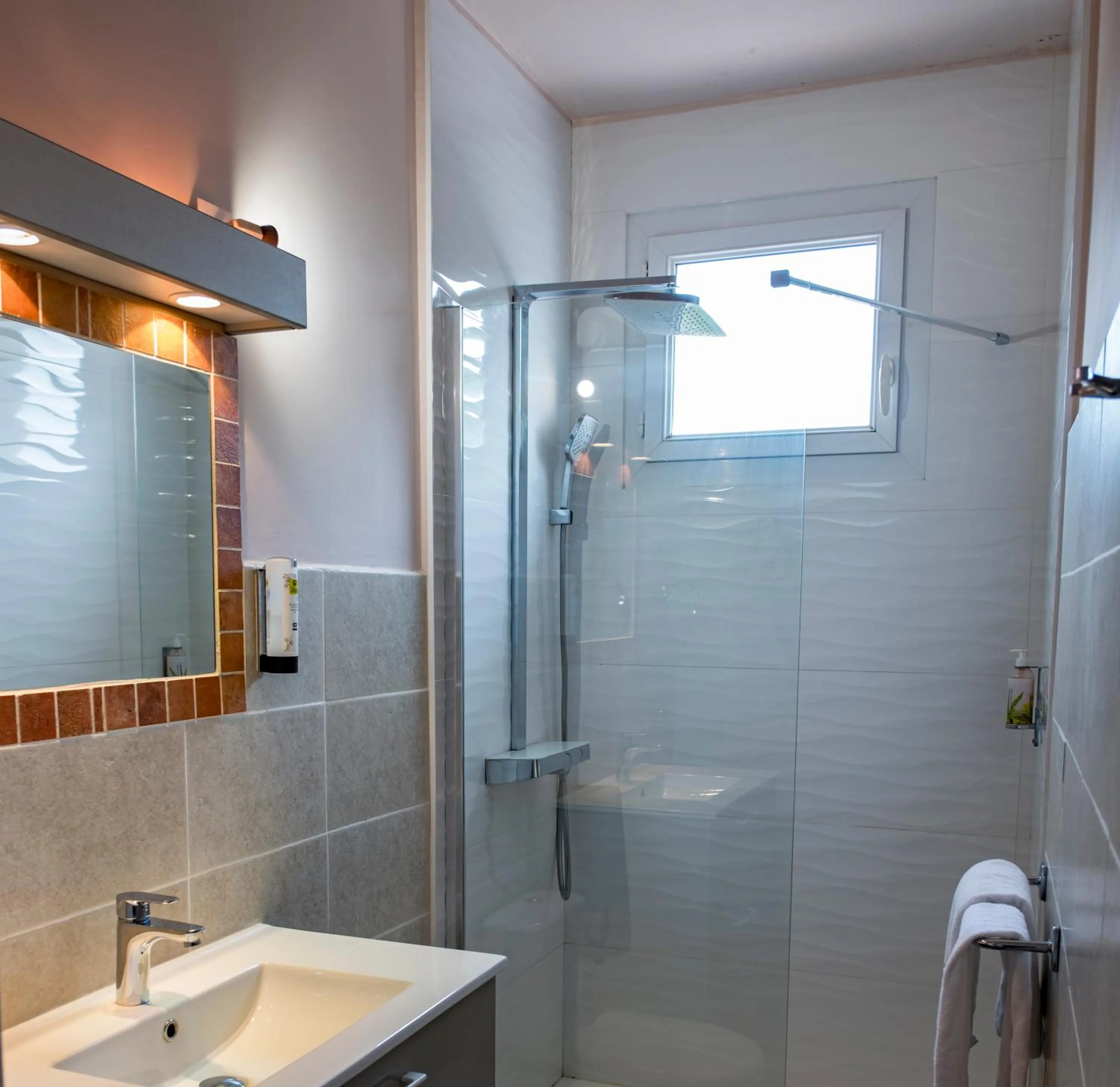 Logis VIGNES BLANCHES*** Hôtel Cosy et restaurant de terroir