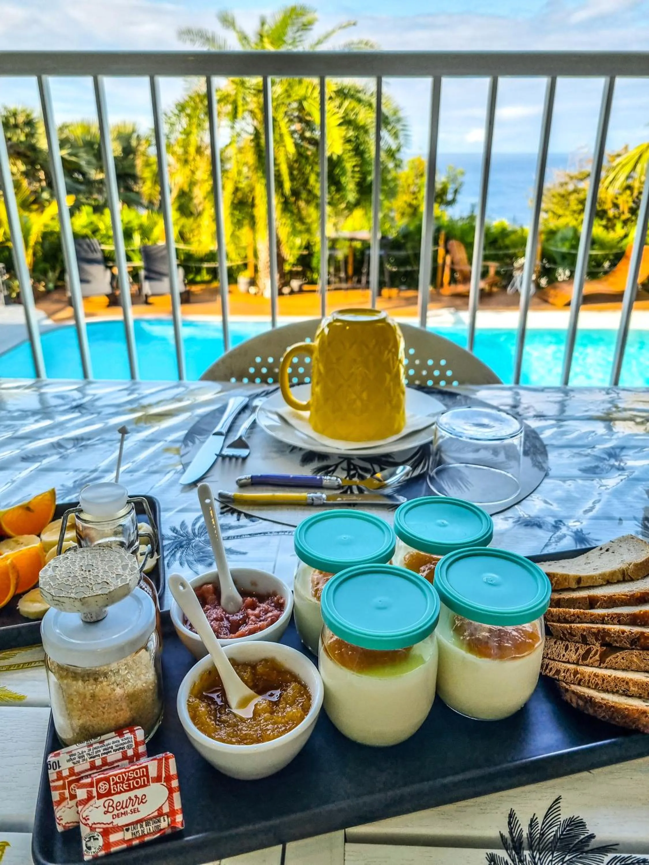 Restaurant/places to eat in Maison d'hôtes Villa des Mascareignes