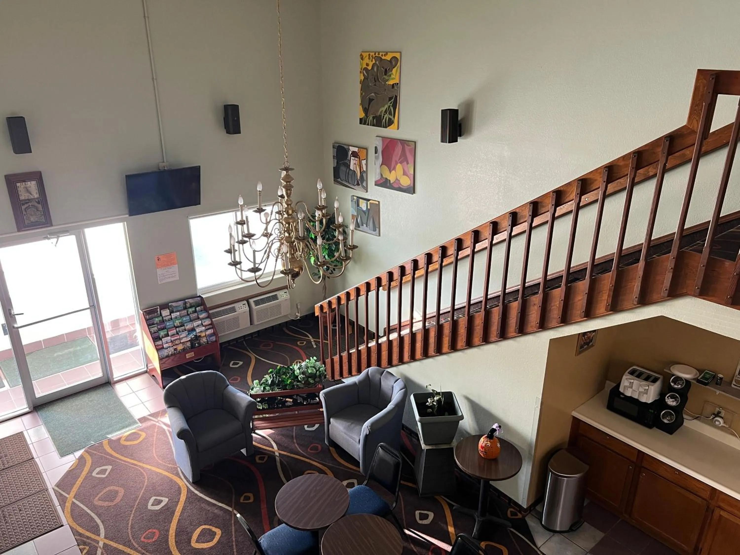 Seating area in Deluxe Inn Capital O Nebraska City I 29