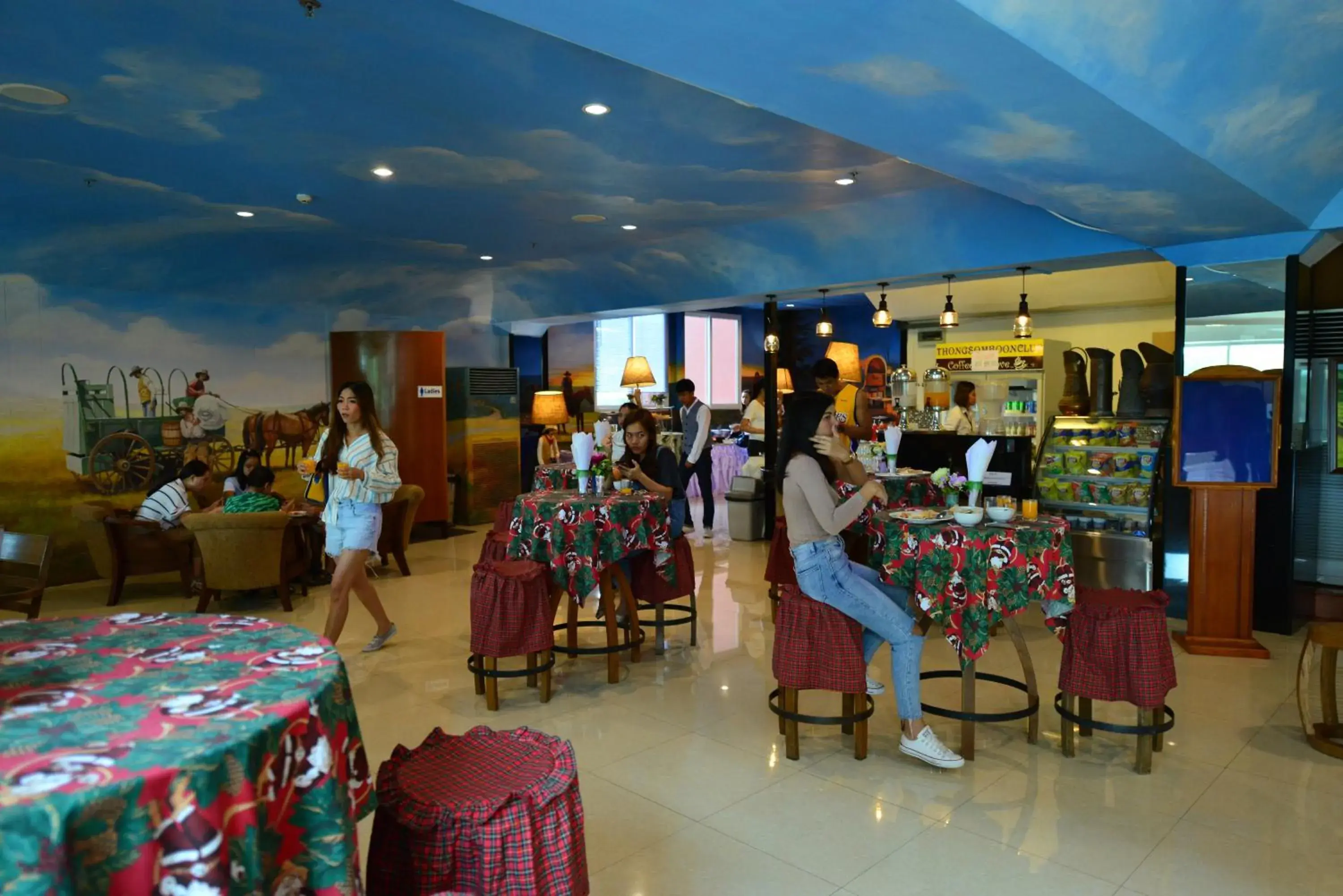 Living room in Thongsomboon Club Hotel Living room in Thongsomboon Club Hotel