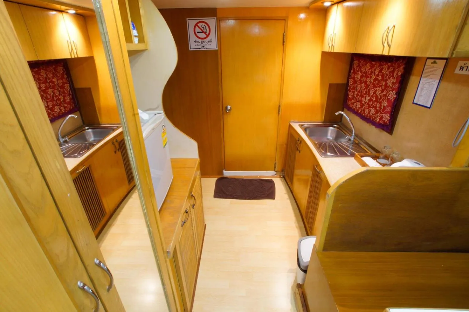 Thongsomboon Club Hotel