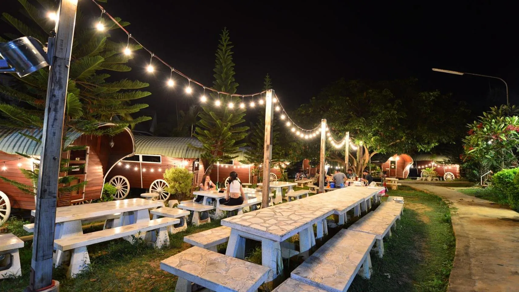 Thongsomboon Club Hotel