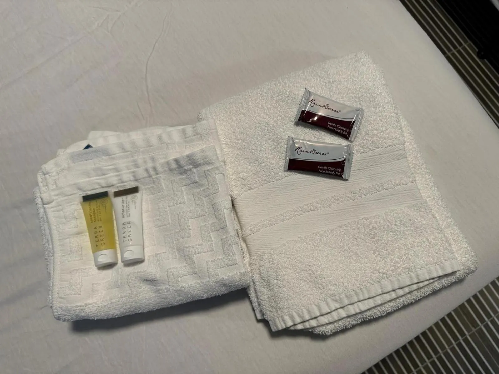 towels in Essence Express Elizabeth EWR Airport