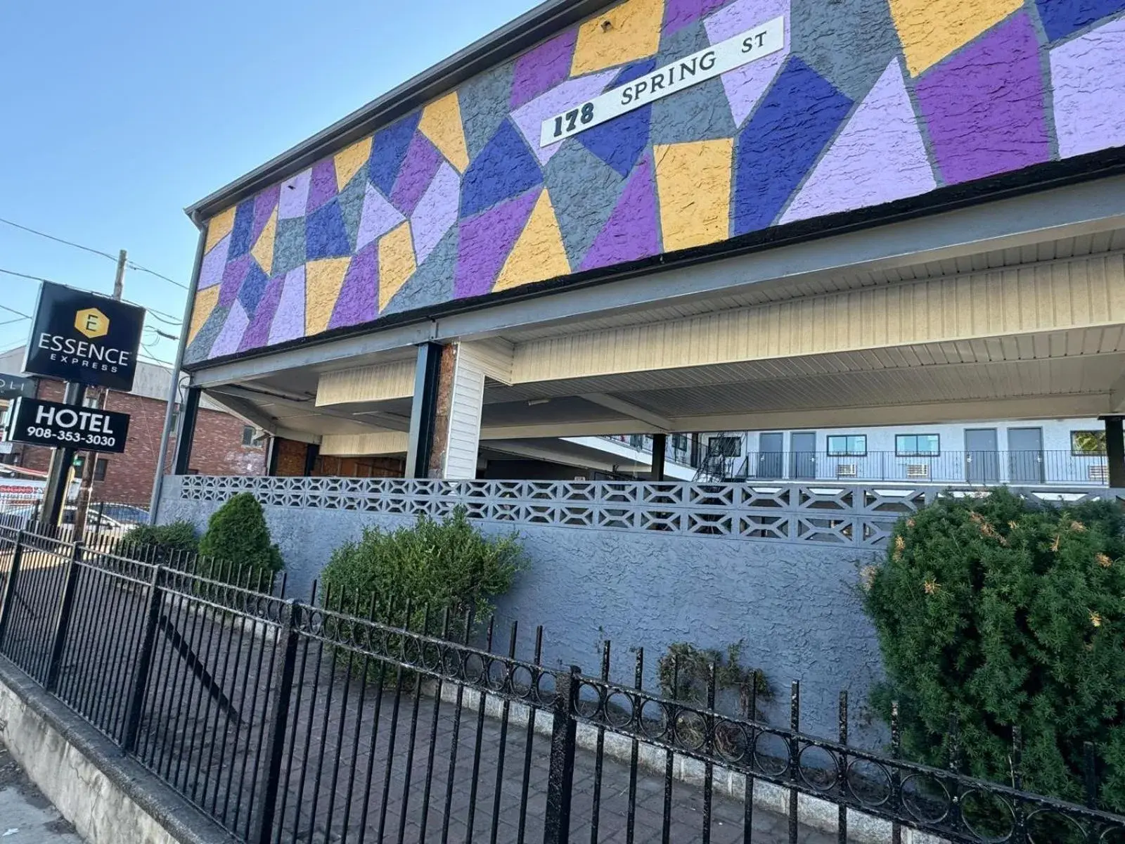 Property building in Essence Express Elizabeth EWR Airport Property building in Essence Express Elizabeth EWR Airport