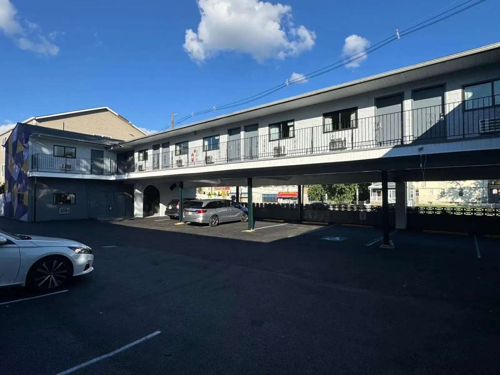 Property building in Essence Express Elizabeth EWR Airport Property building in Essence Express Elizabeth EWR Airport