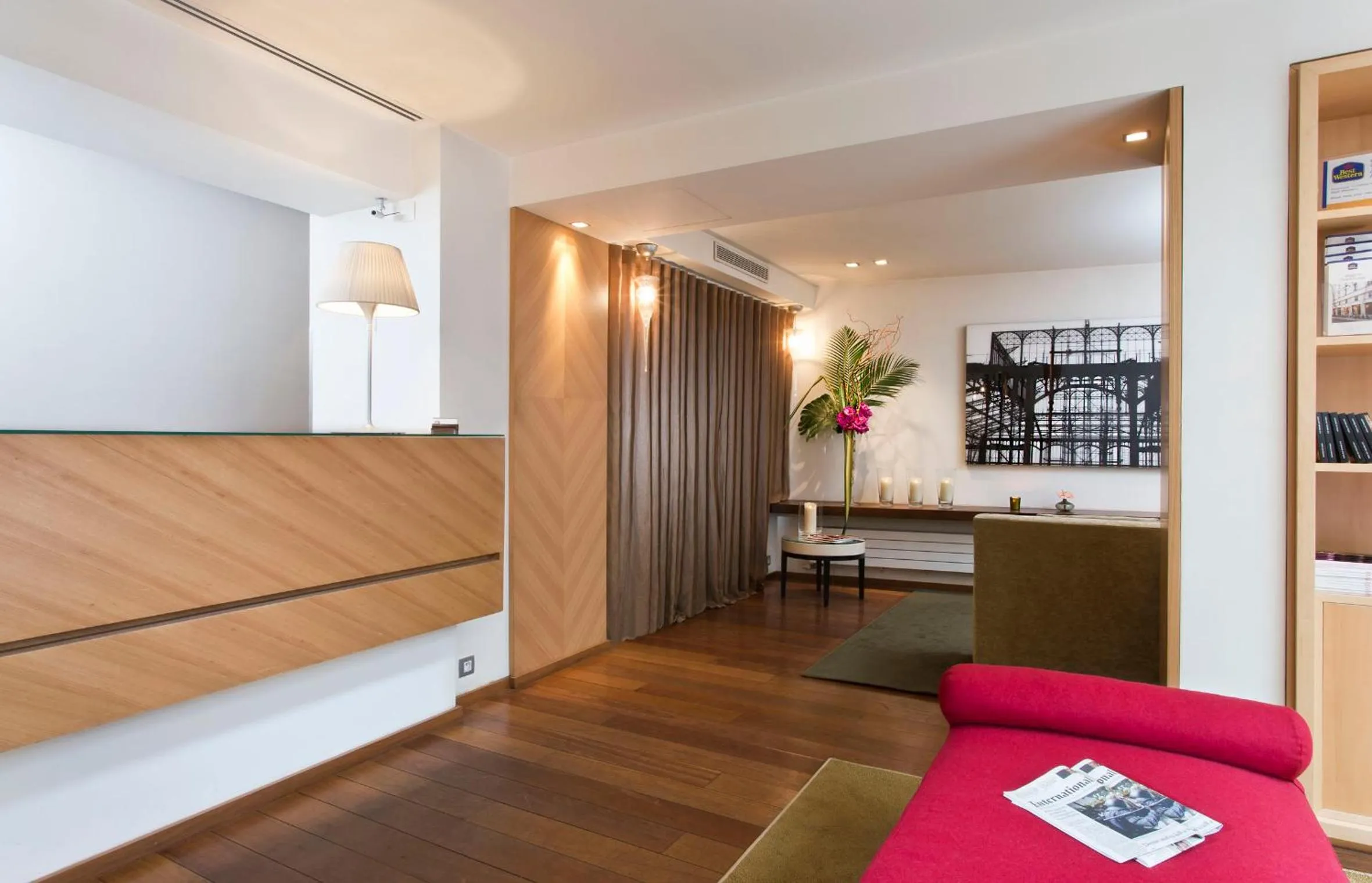 Lobby or reception in Hôtel Le Colisée