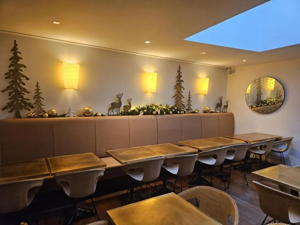 Decorative detail in Hôtel Le Colisée