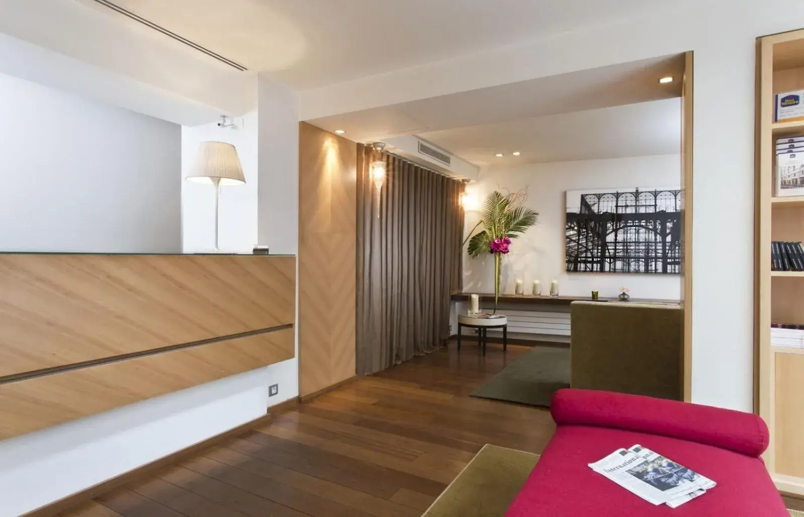 Lobby or reception in Hôtel Le Colisée Lobby or reception in Hôtel Le Colisée