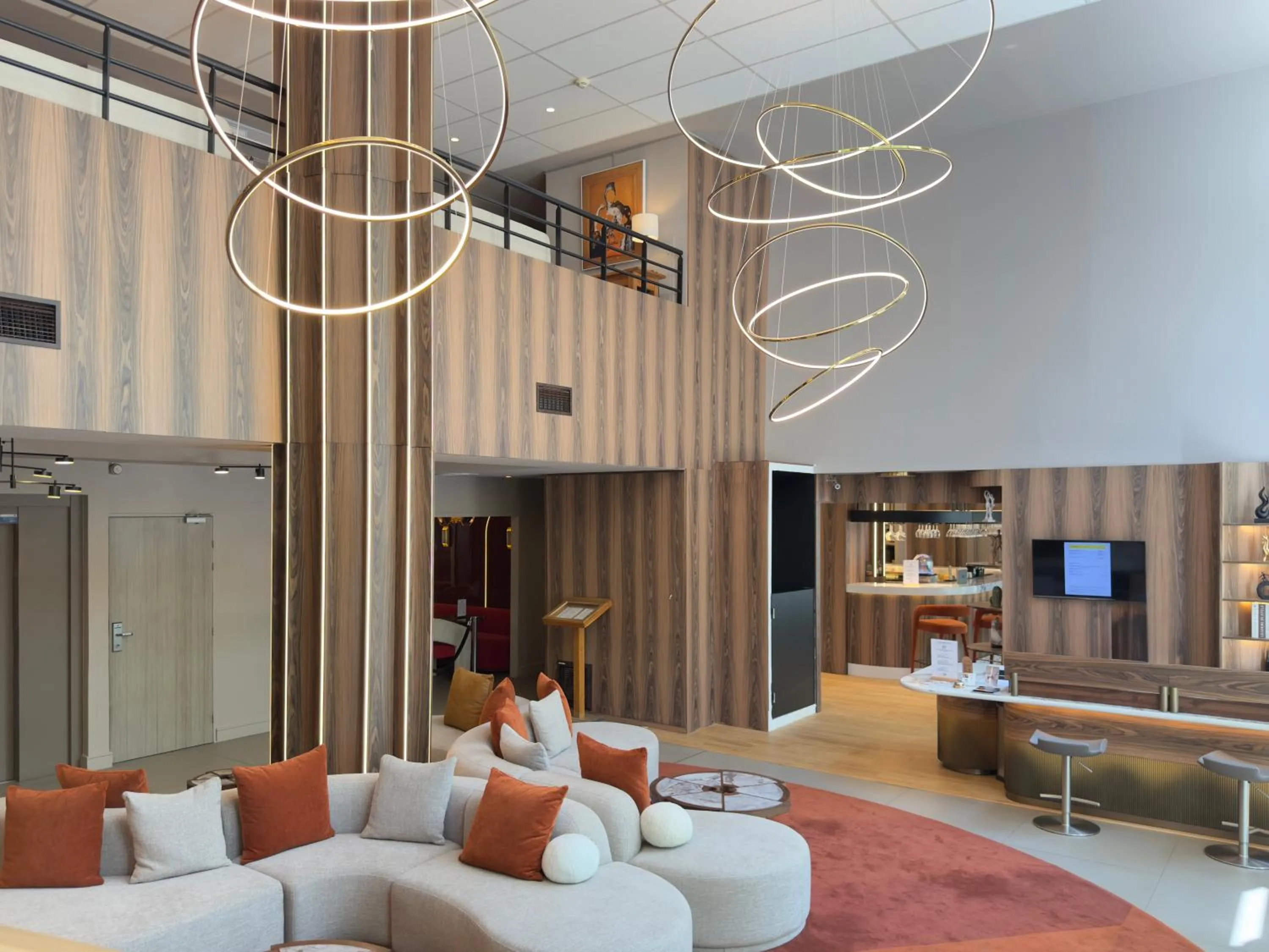 Lobby or reception in Golden Tulip Villepinte Roissy - Parc des Expositions