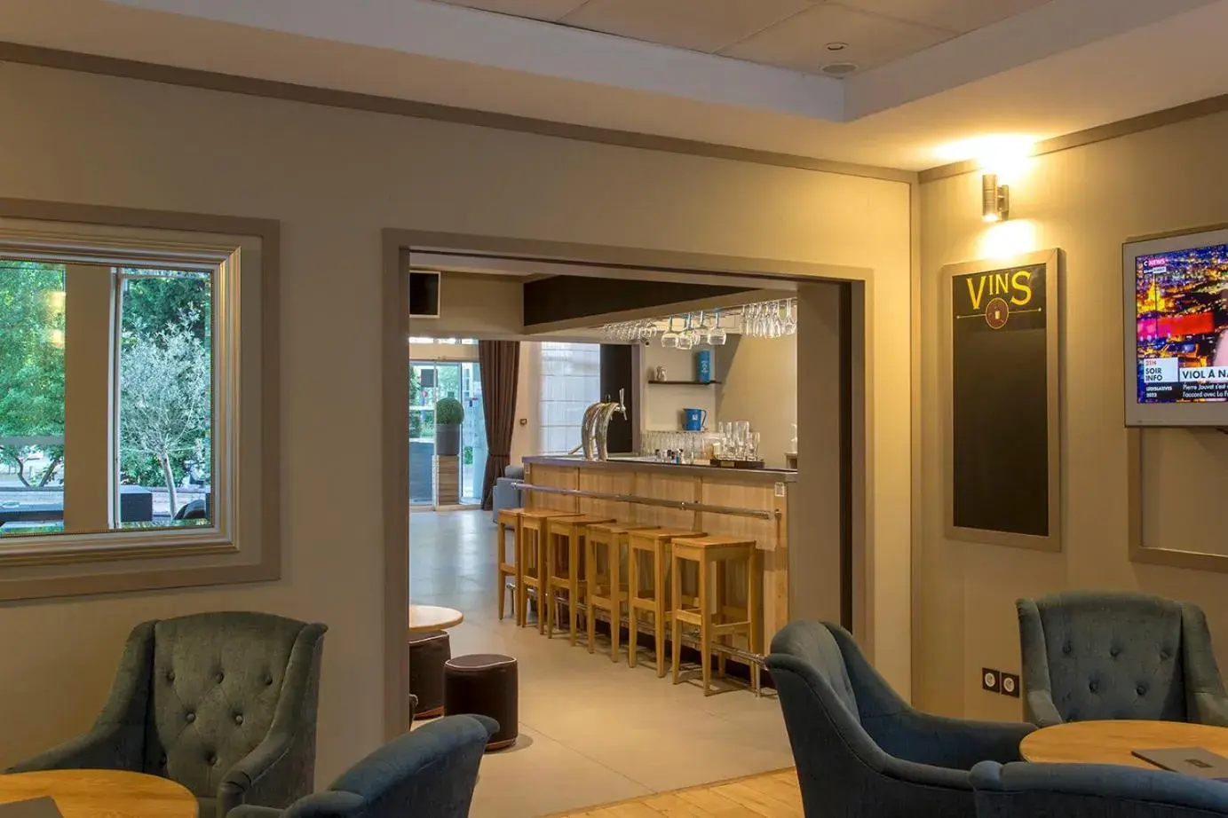 Lounge or bar, Lobby/Reception in HOTEL DU PARC Roissy Villepinte - Parc des Expositions