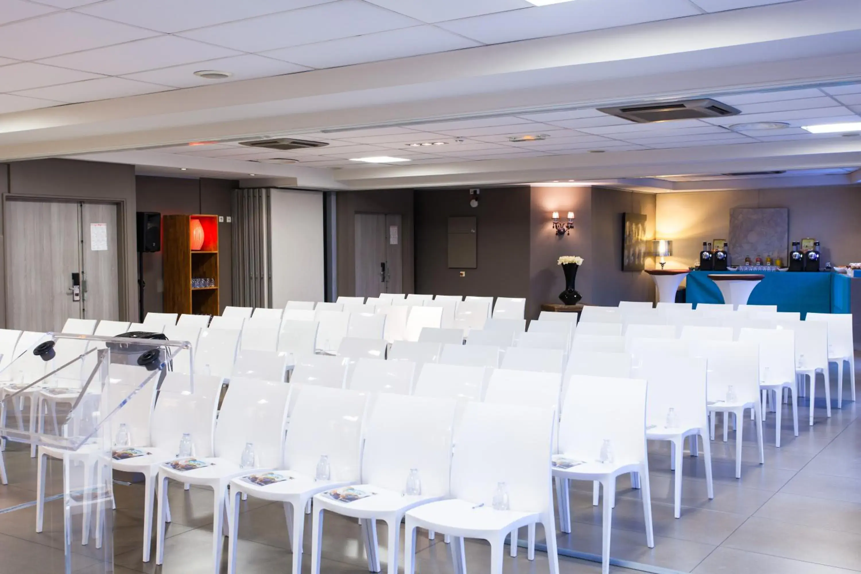 Meeting/conference room in HOTEL DU PARC Roissy Villepinte - Parc des Expositions
