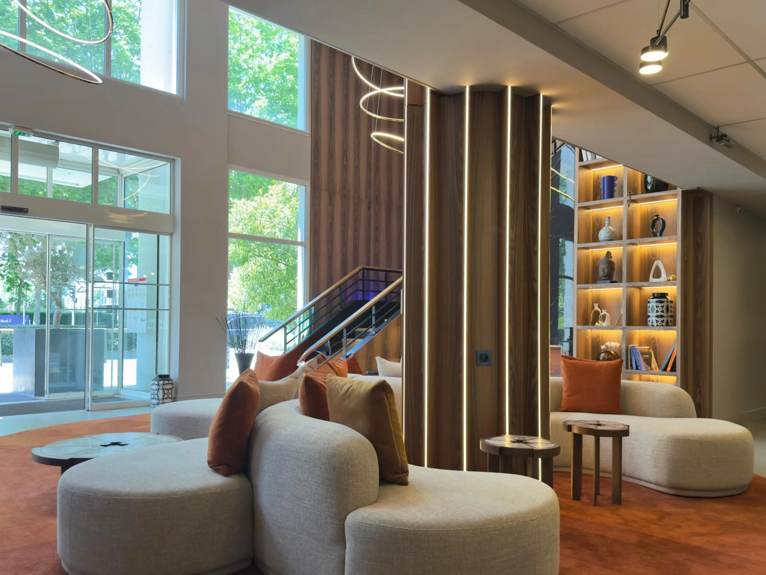 Lobby or reception in Golden Tulip Villepinte Roissy - Parc des Expositions