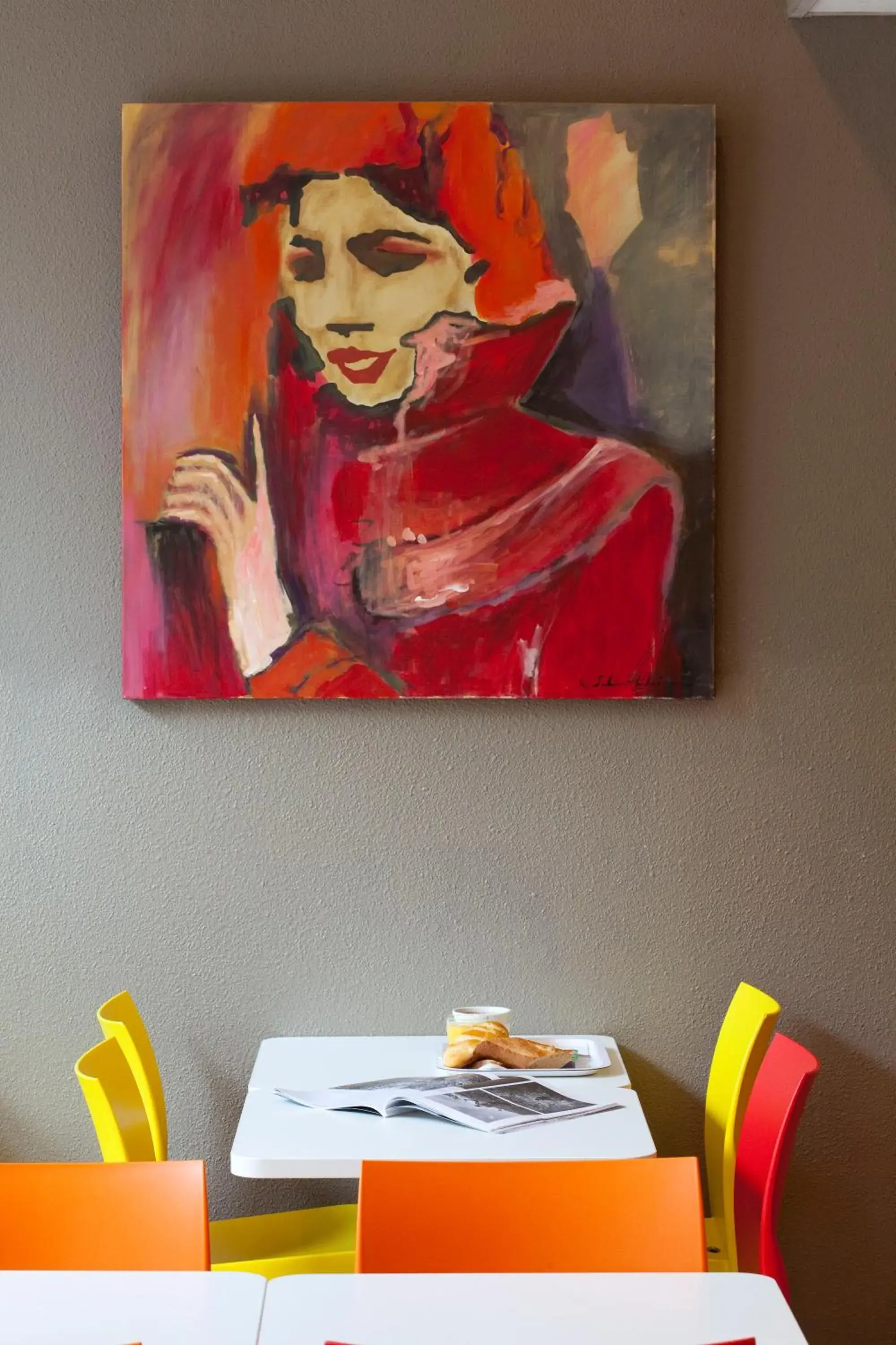 Decorative detail, Restaurant/Places to Eat in CYAN HOTEL - Roissy Villepinte Parc des Expositions
