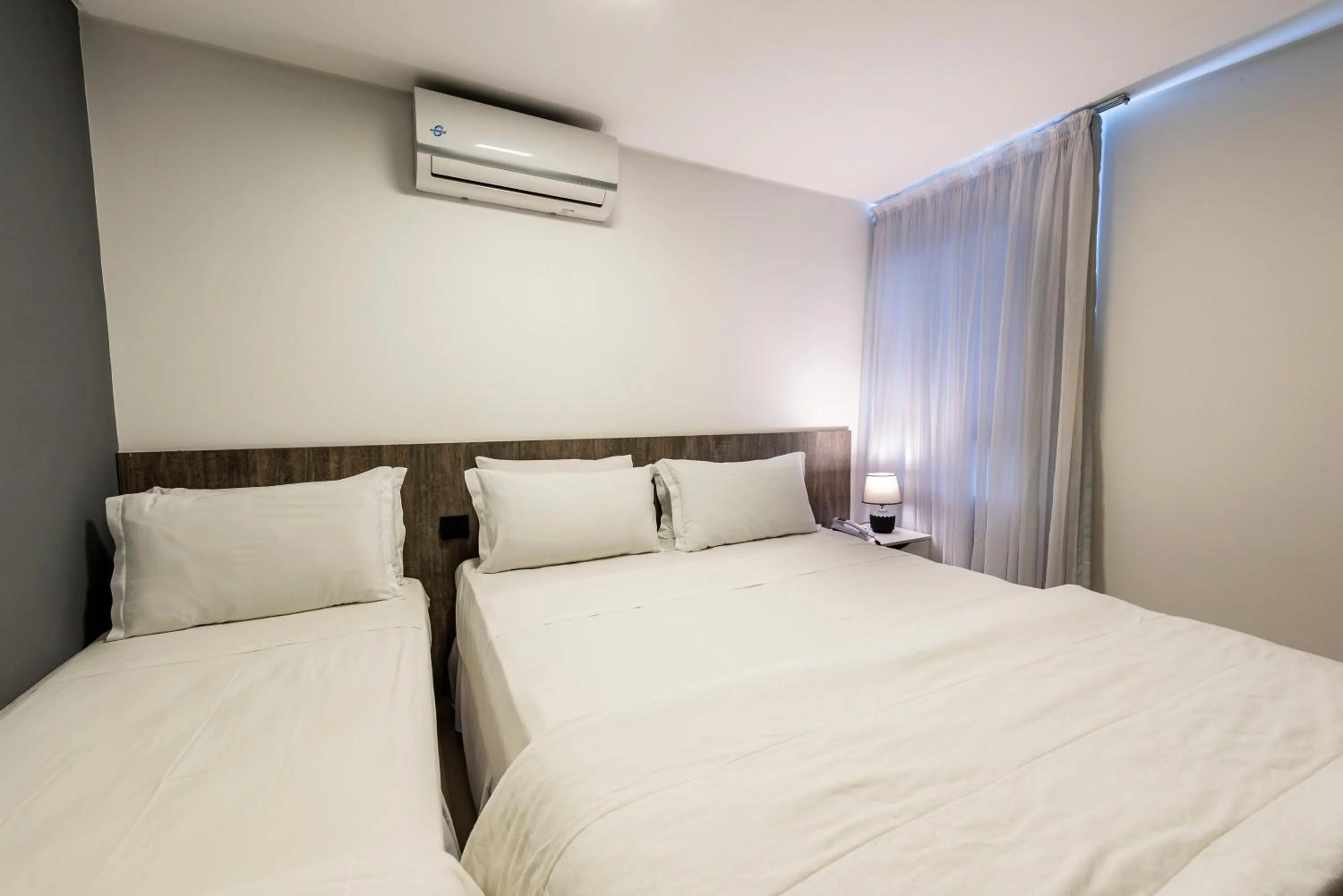 Standard Triple Room in Hotel Mais1