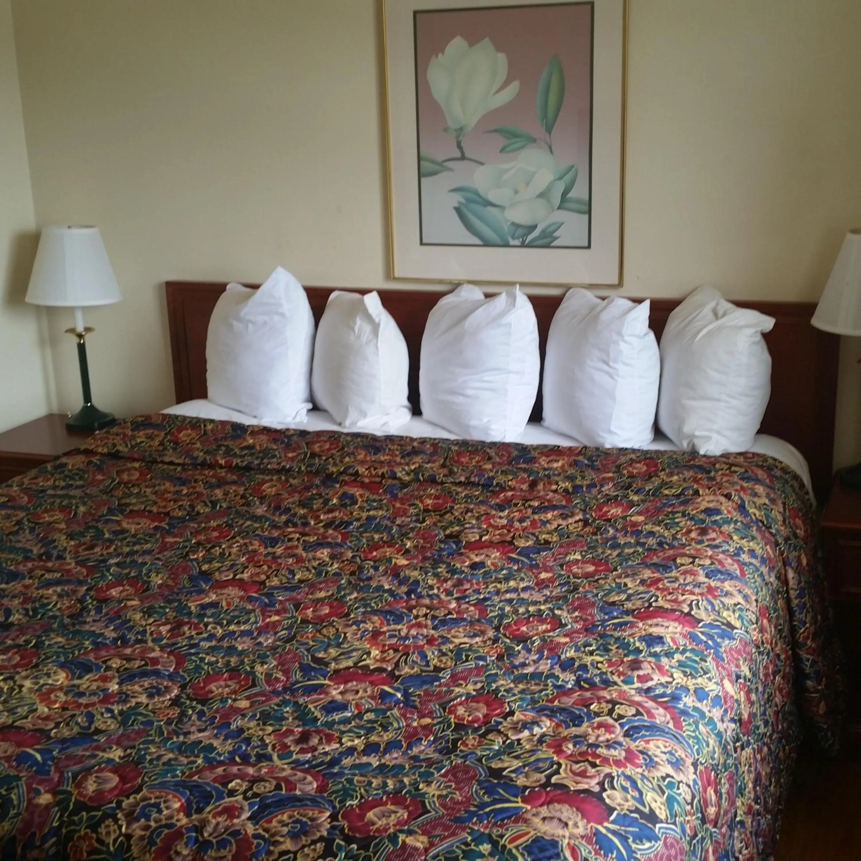 Bed in Days Inn by Wyndham Orange Anaheim