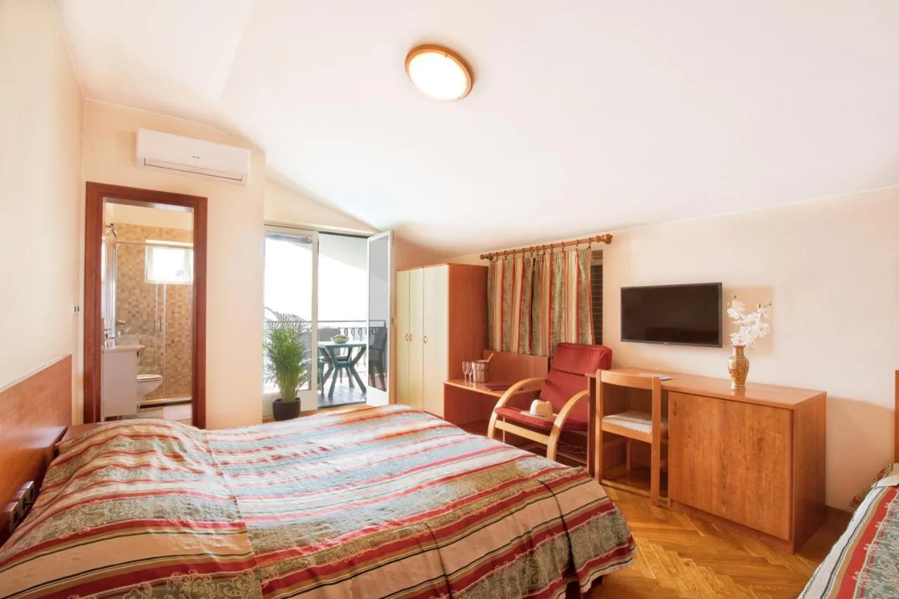 Villa Sveta Eufemija Bed end Breakfast II