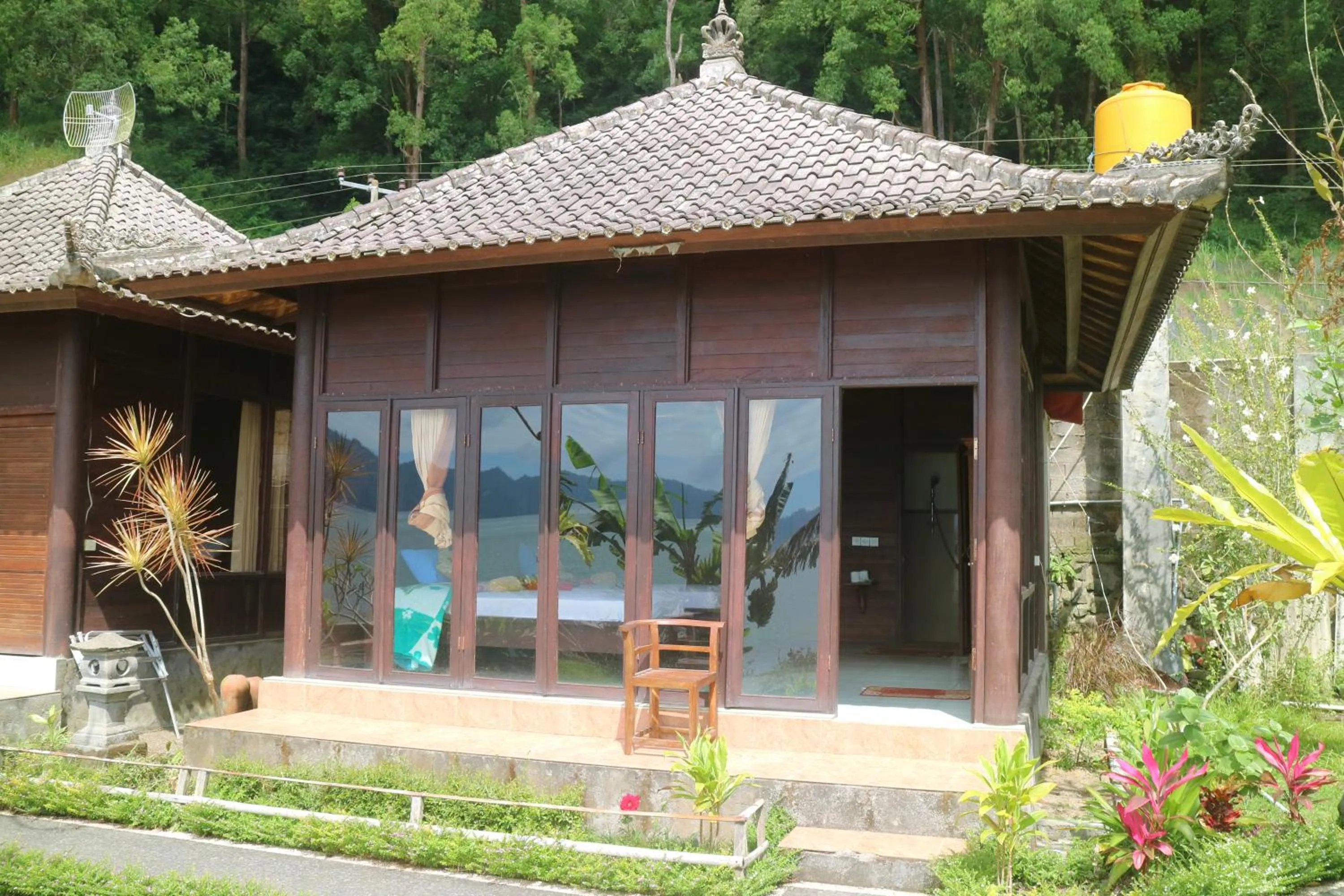 Garden view in Batur Green Lake