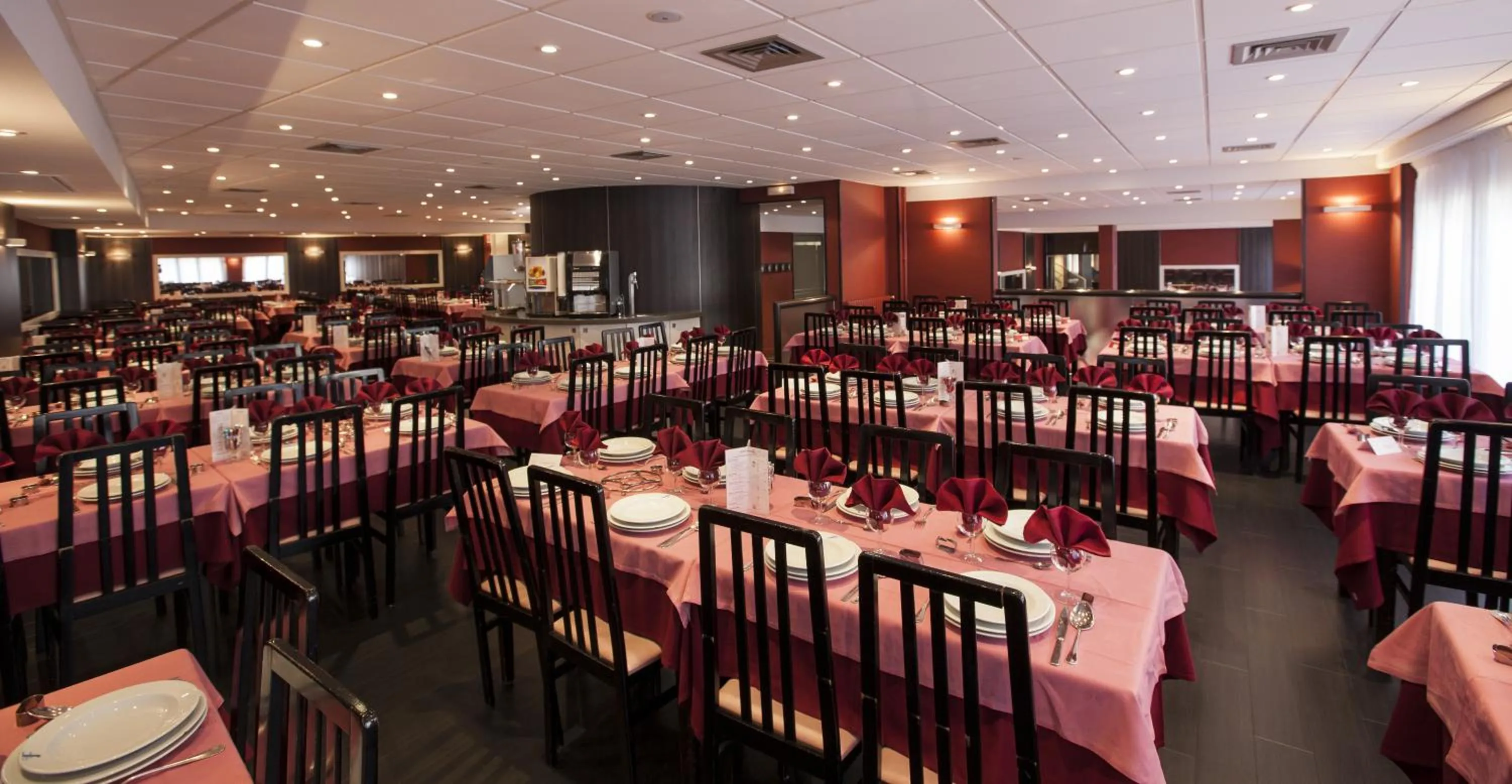Restaurant/places to eat in Hôtel Florida