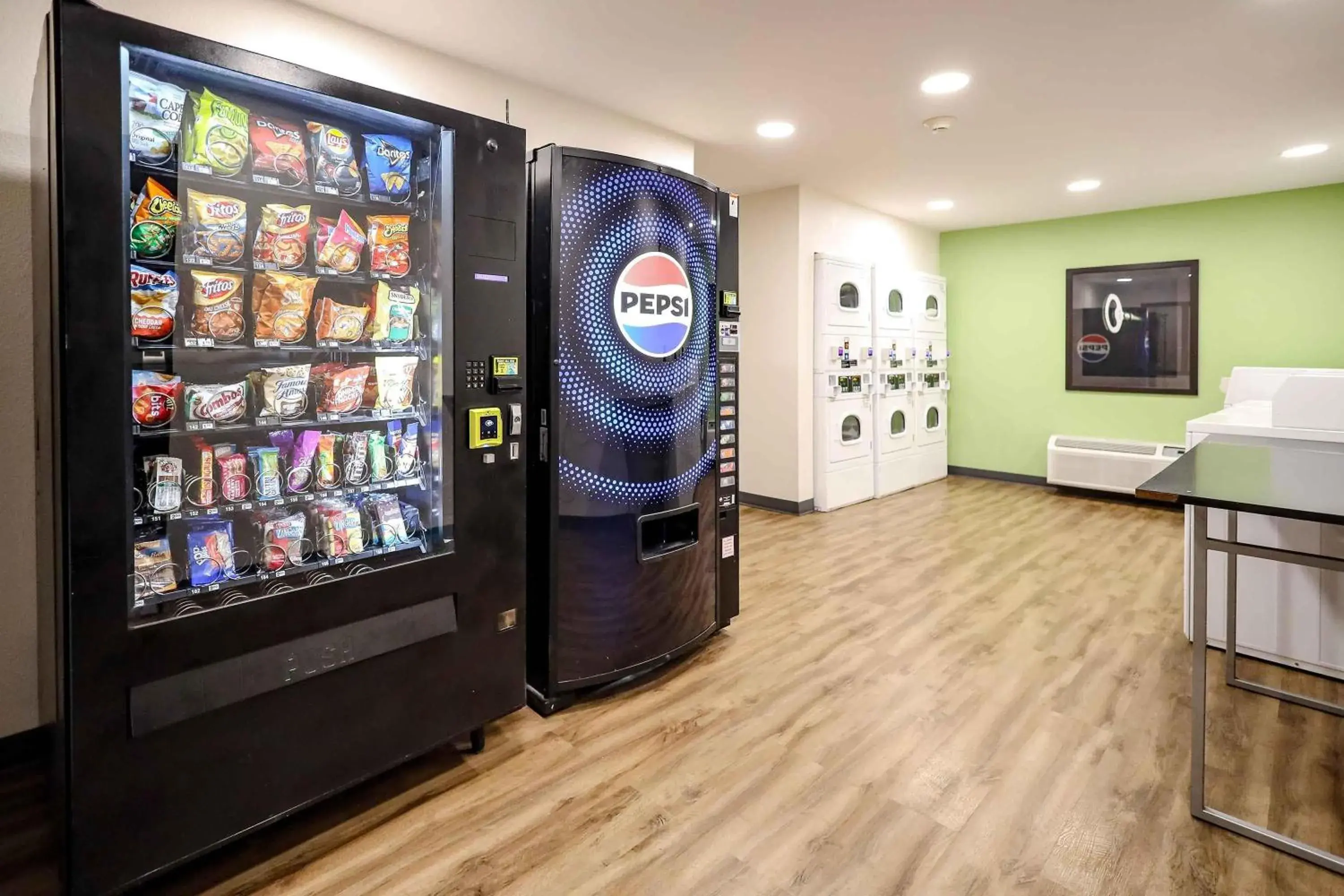 Property building in Extended Stay America Suites - Cleveland - Beachwood - Orange Place - South Property building in Extended Stay America Suites - Cleveland - Beachwood - Orange Place - South