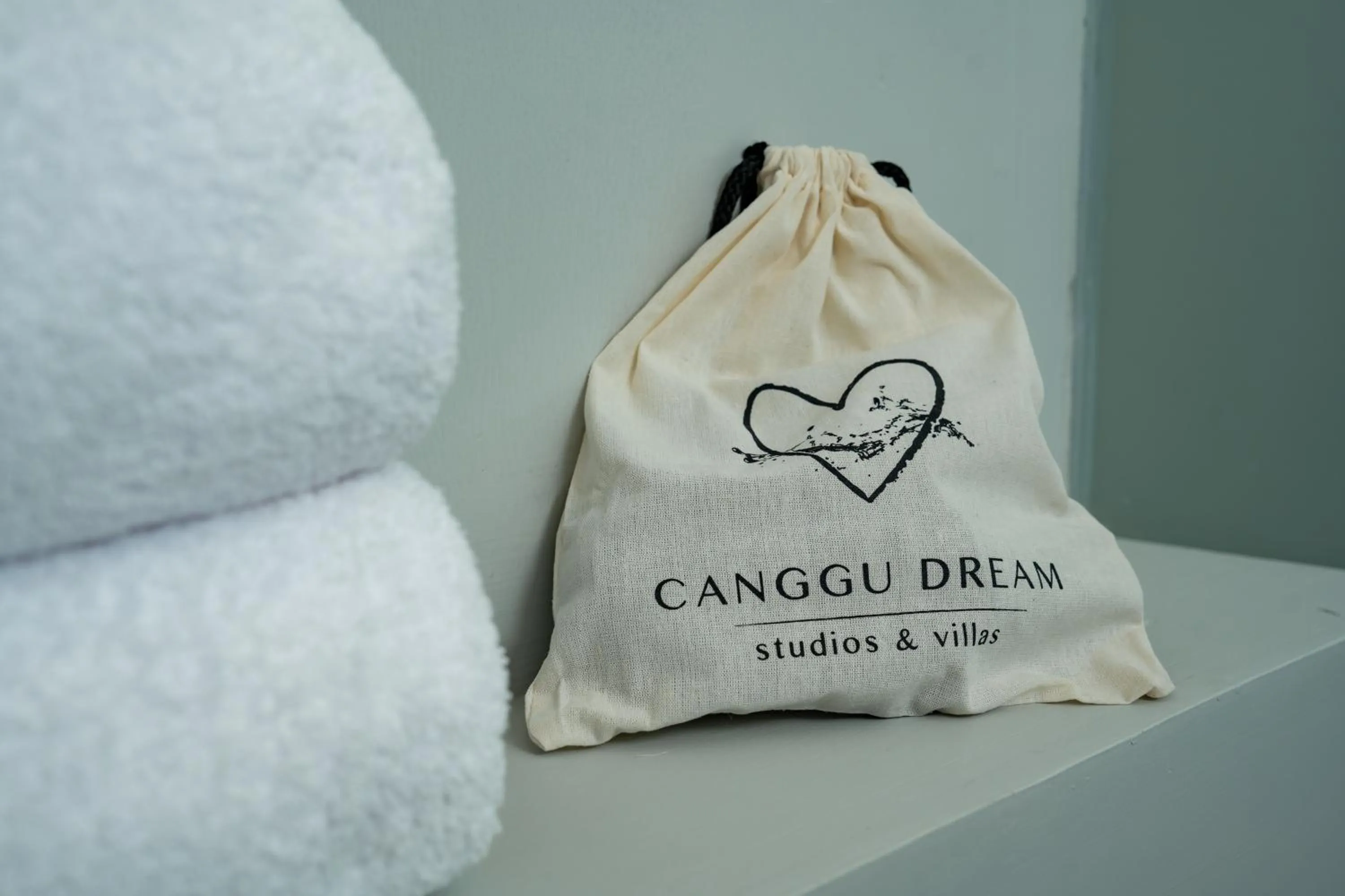 Logo/Certificate/Sign in Canggu Dream Studios & Villas