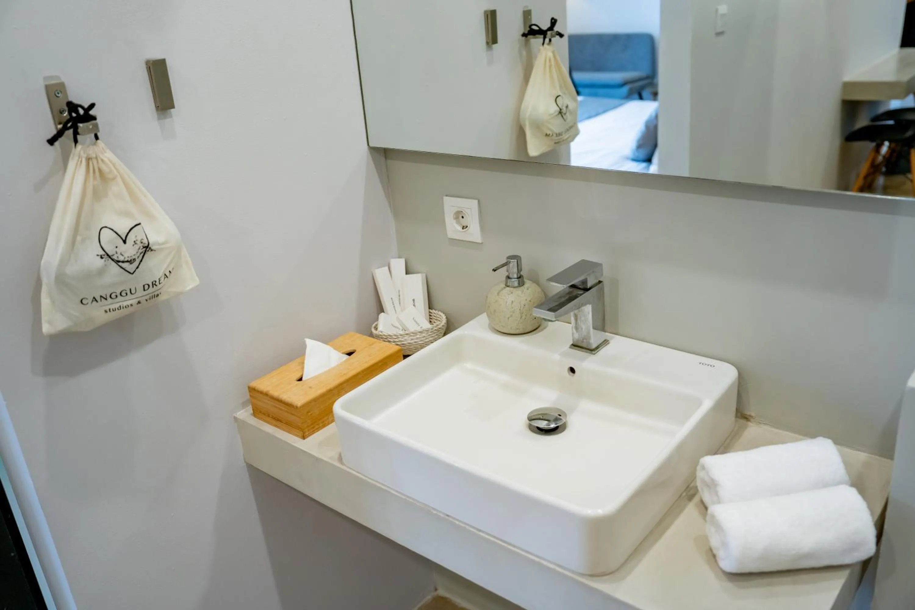 Bathroom in Canggu Dream Studios & Villas