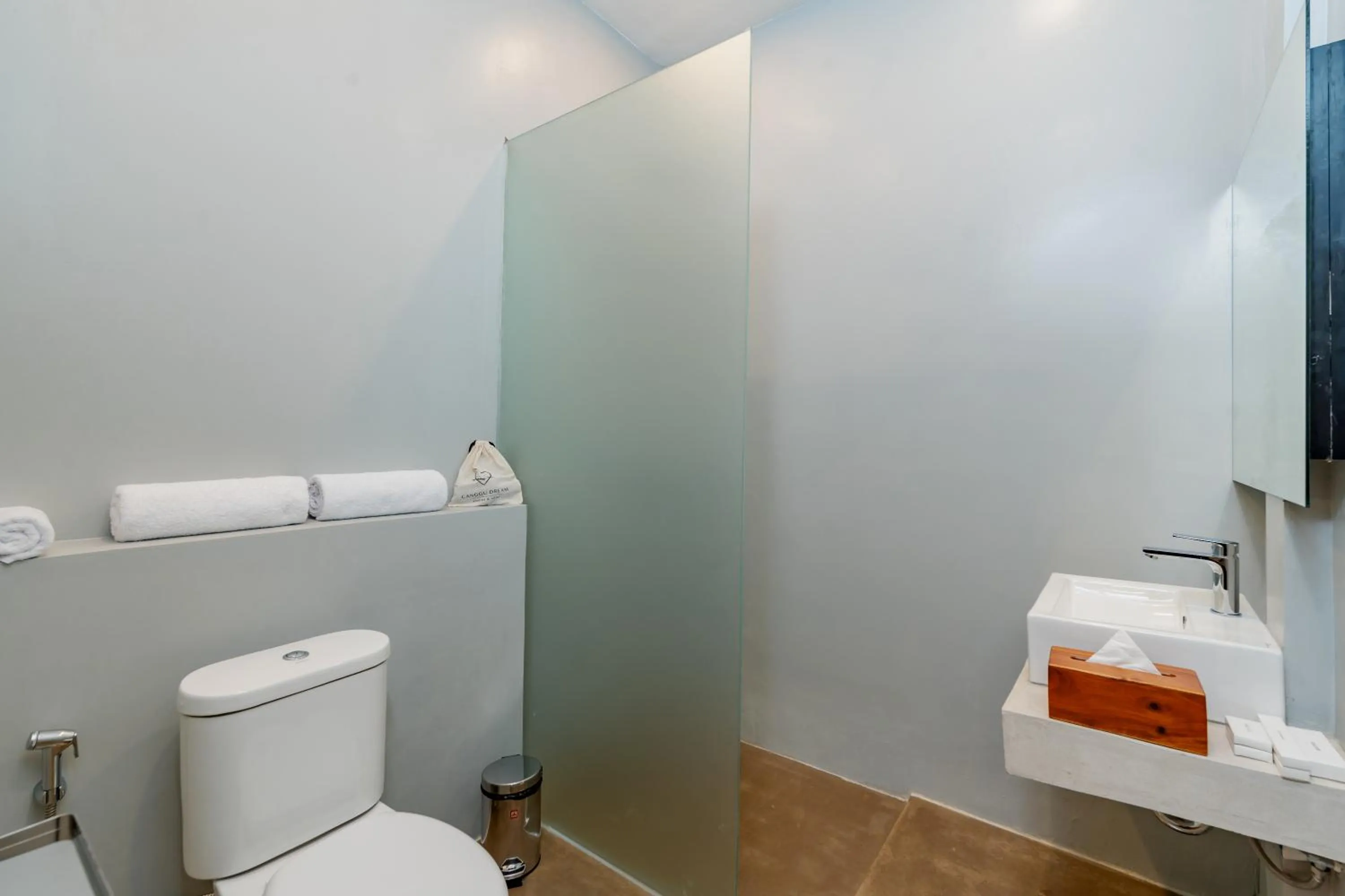 Toilet in Canggu Dream Studios & Villas