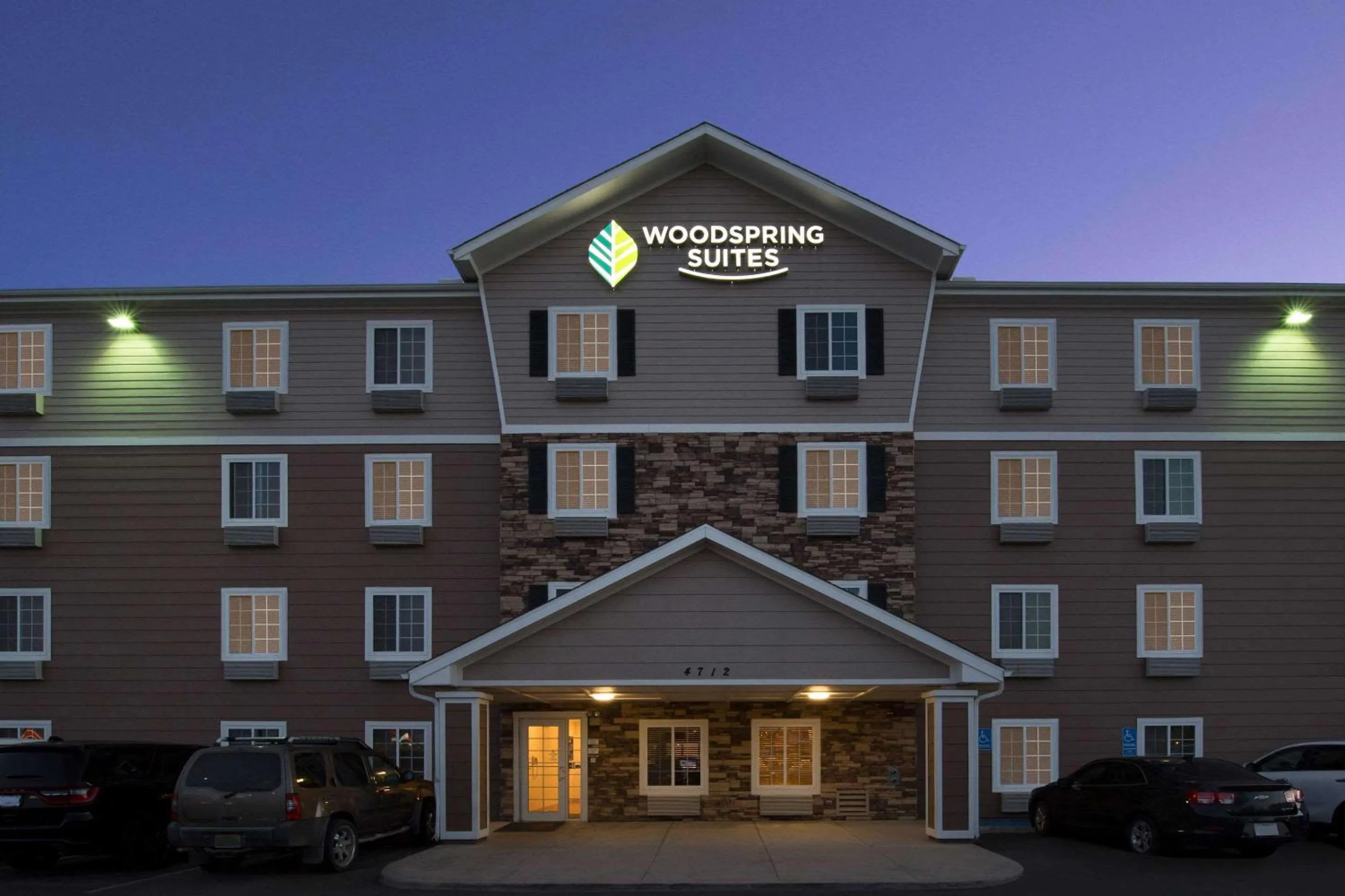 Property building in WoodSpring Suites Midland