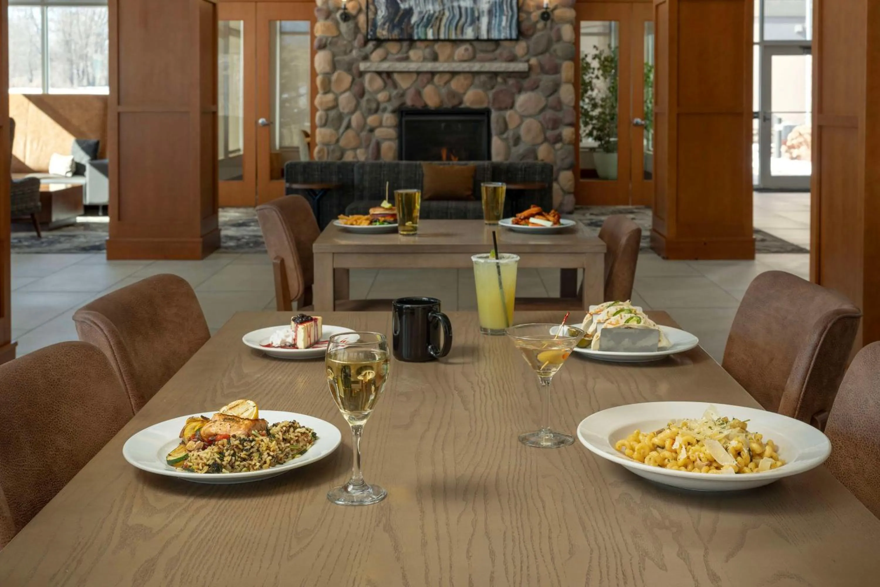 Restaurant/places to eat in Hilton Garden Inn Cedar Falls Conference Center
