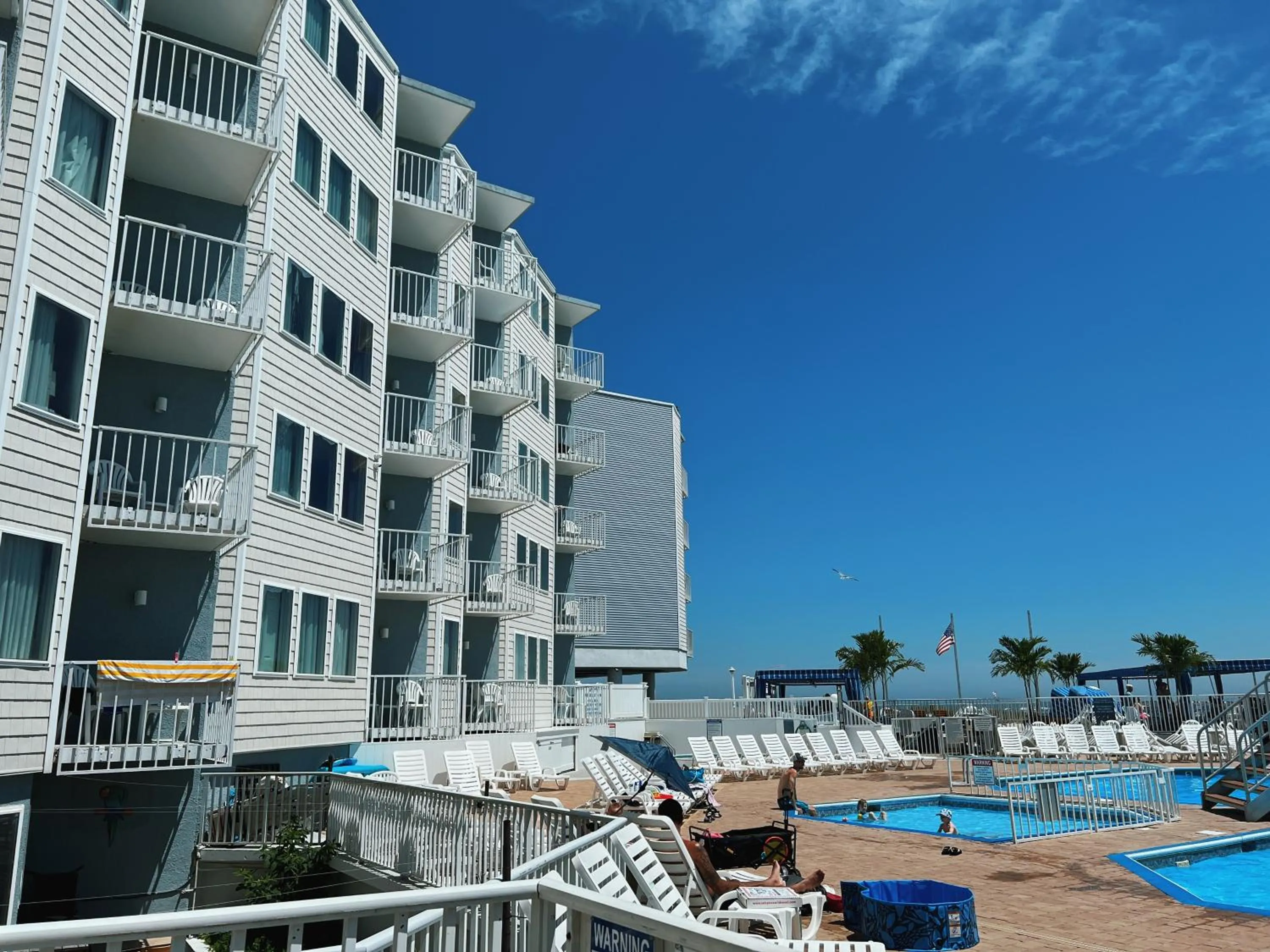 El Coronado Resort