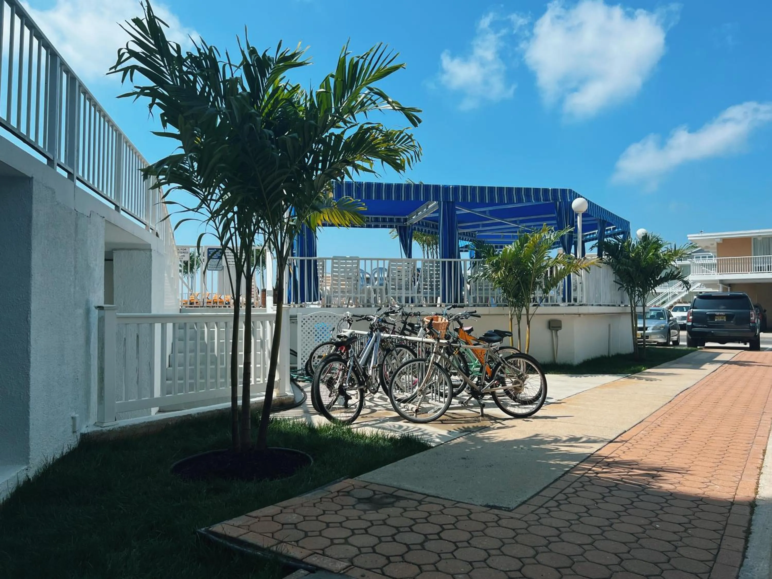 El Coronado Resort