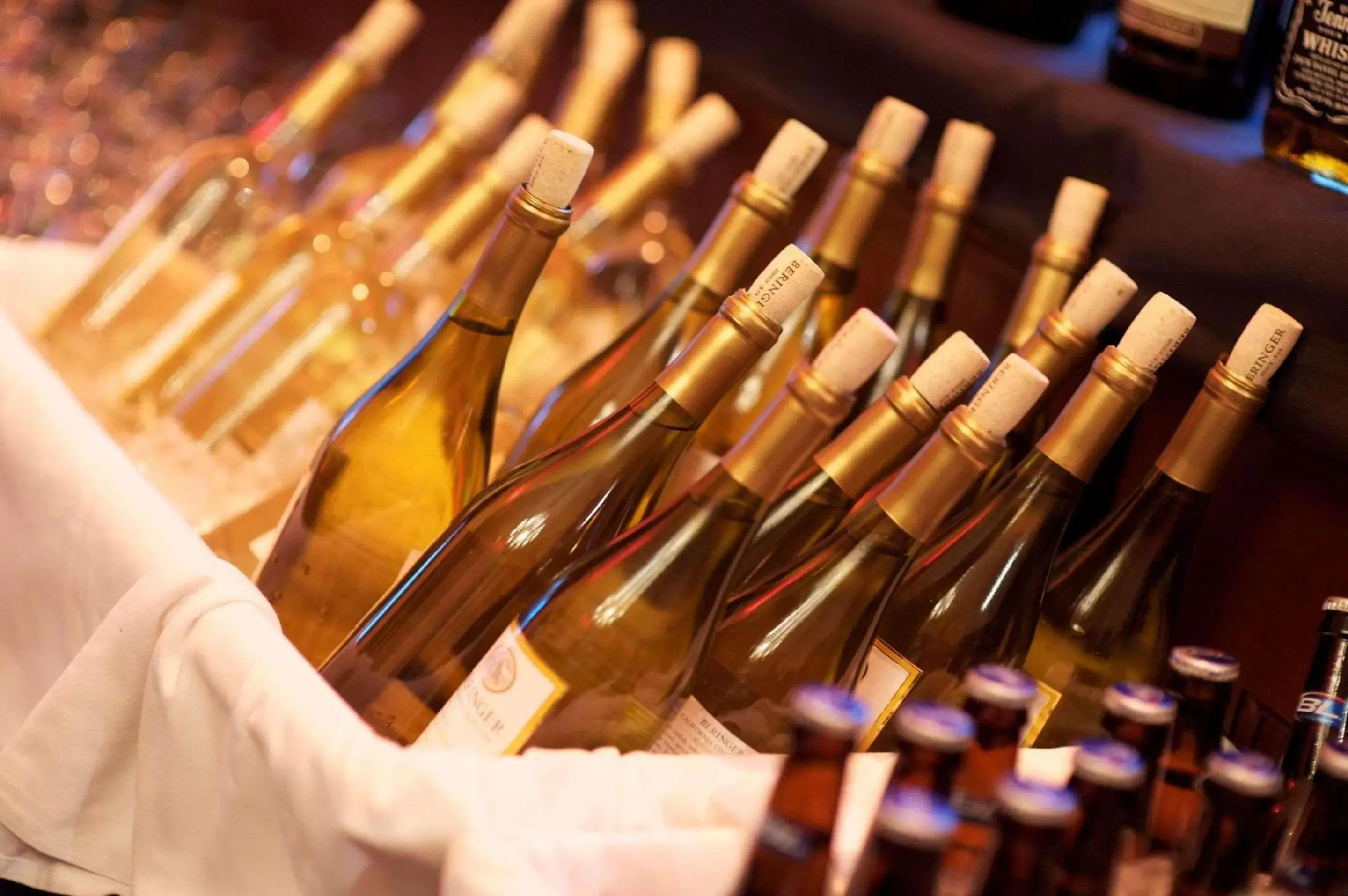 Restaurant/places to eat in Radisson Hotel & Conference Center Rockford Restaurant/places to eat in Radisson Hotel & Conference Center Rockford