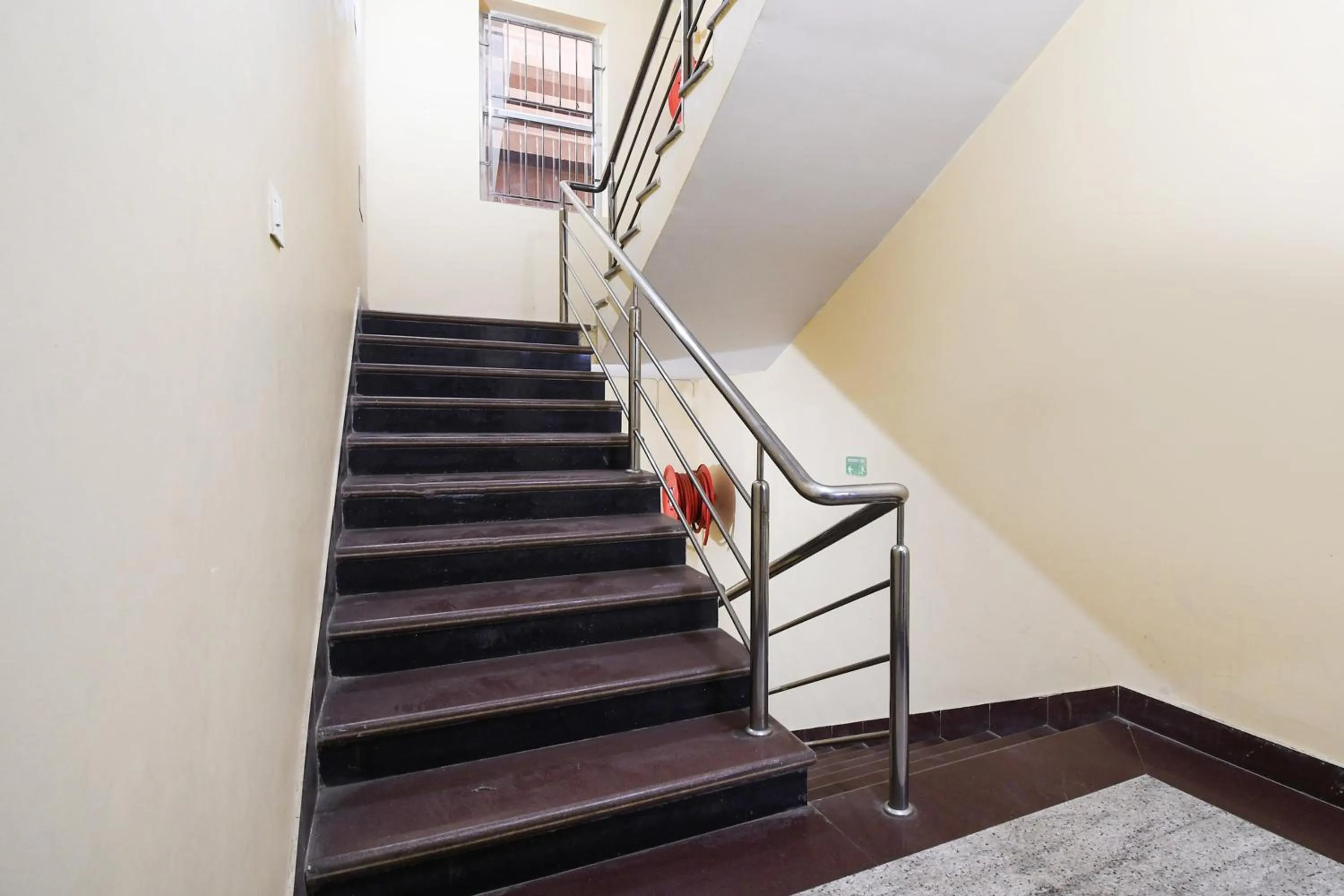 Lobby or reception in Super Hotel O Indira Park Road Bhubaneswar