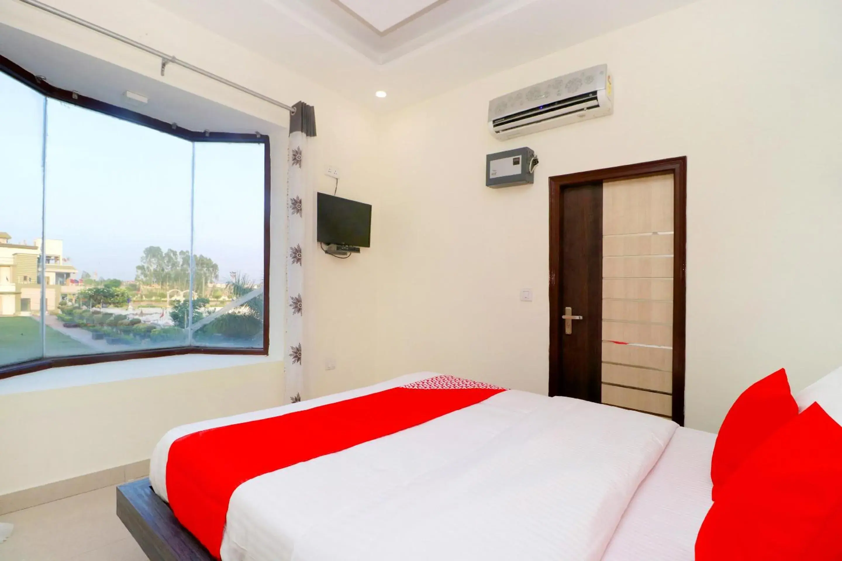 Bedroom, Bed in Hotel O Sangam Resort Bedroom, Bed in Hotel O Sangam Resort