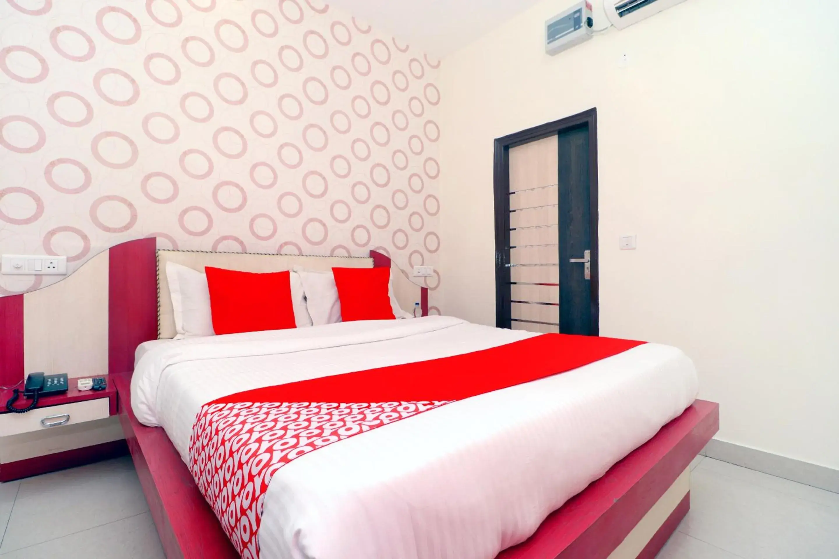 Bedroom, Bed in Hotel O Sangam Resort Bedroom, Bed in Hotel O Sangam Resort