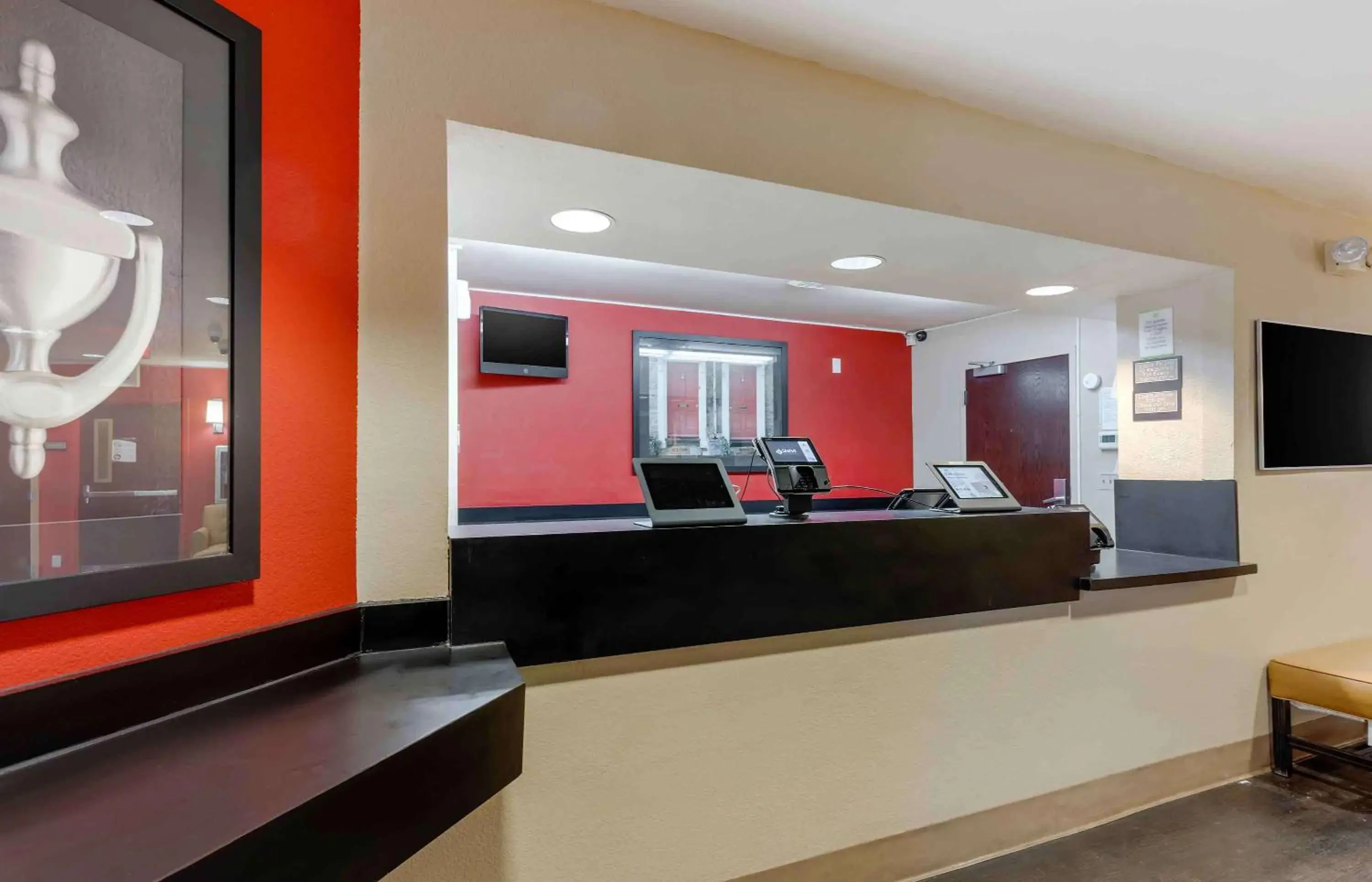 Lobby or reception in Extended Stay America Suites - Clearwater - Carillon Park Lobby or reception in Extended Stay America Suites - Clearwater - Carillon Park