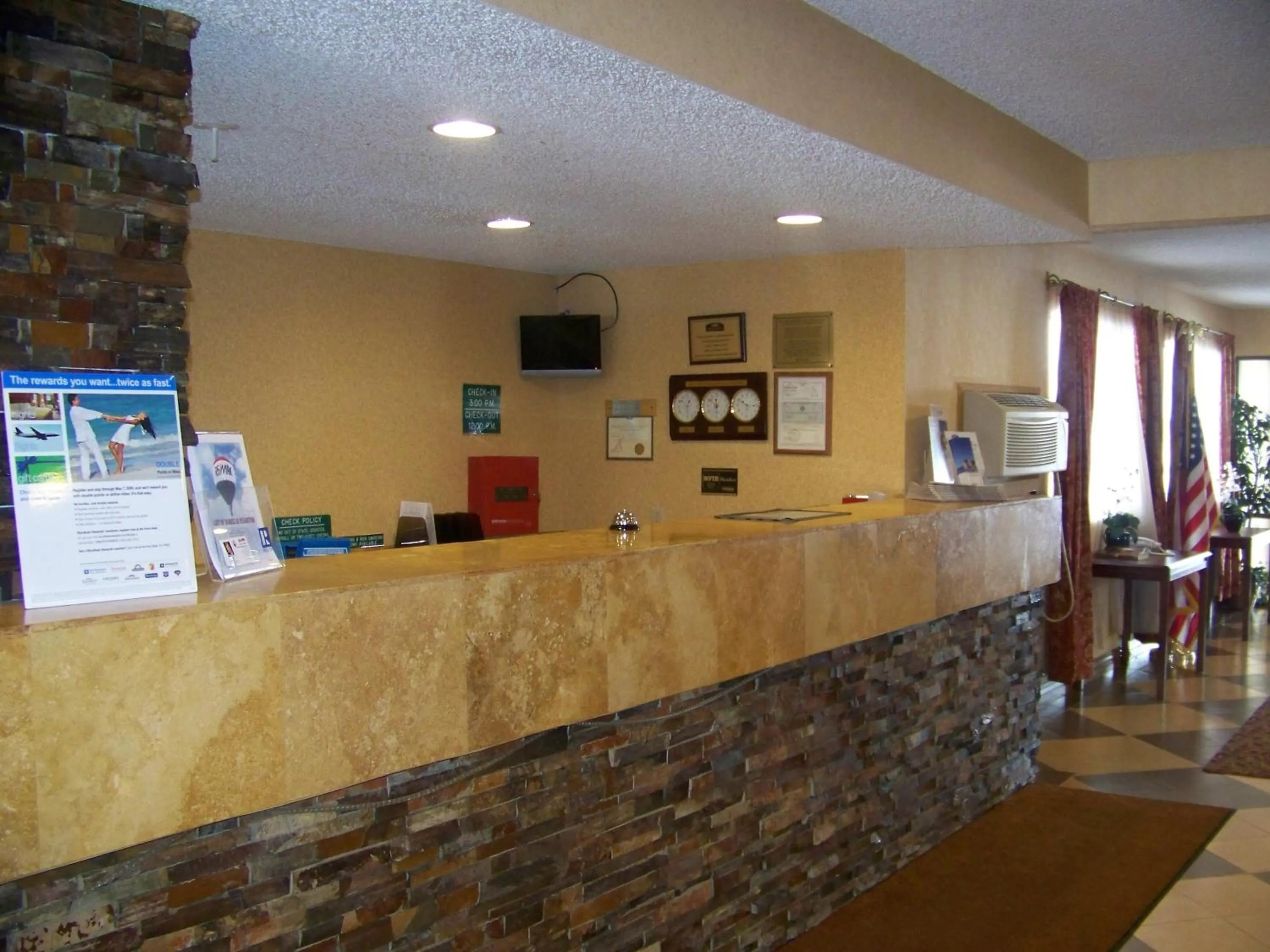 Lobby/Reception in Knights Inn Evanston