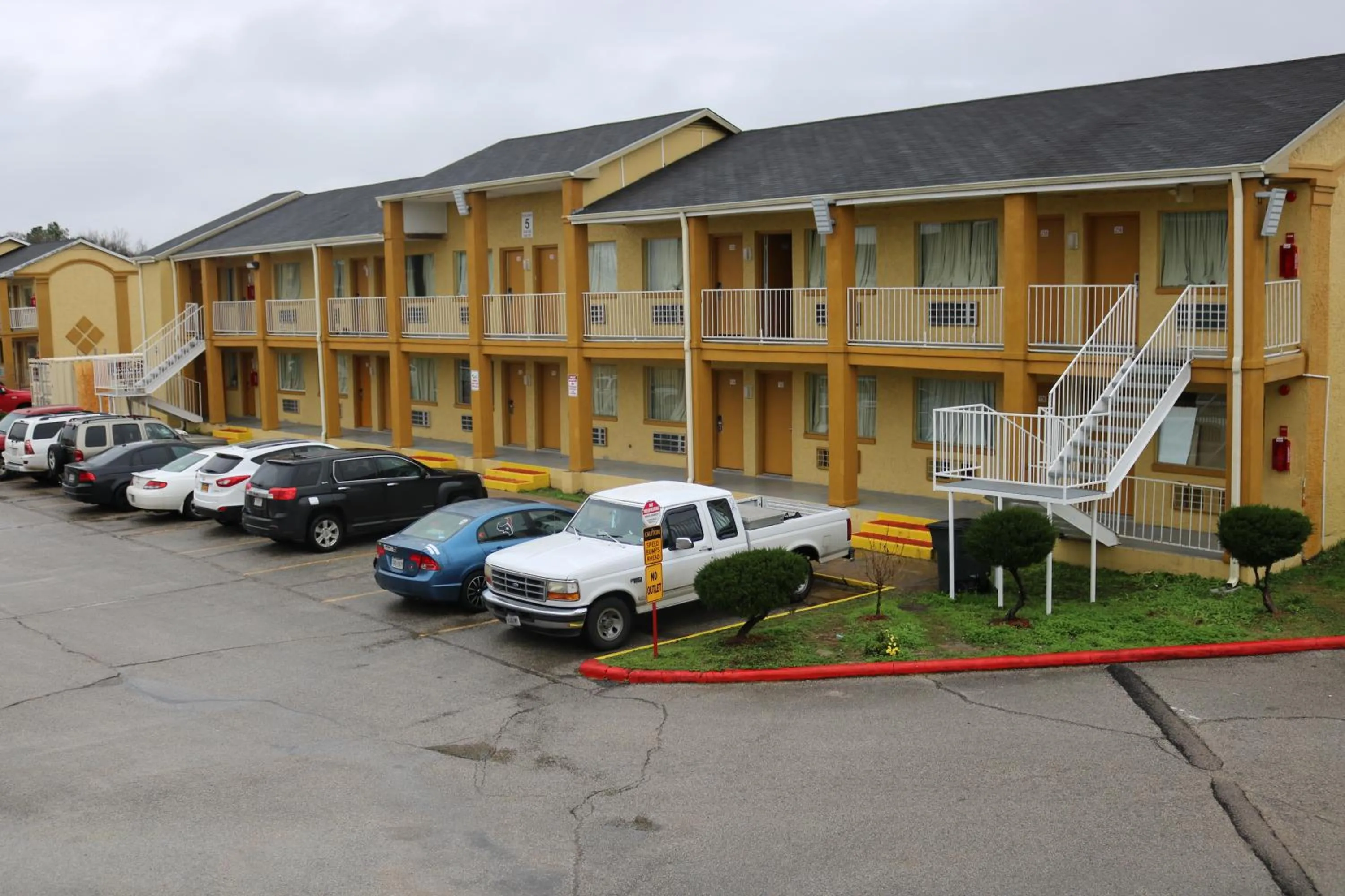 Property building in Great Western Inn