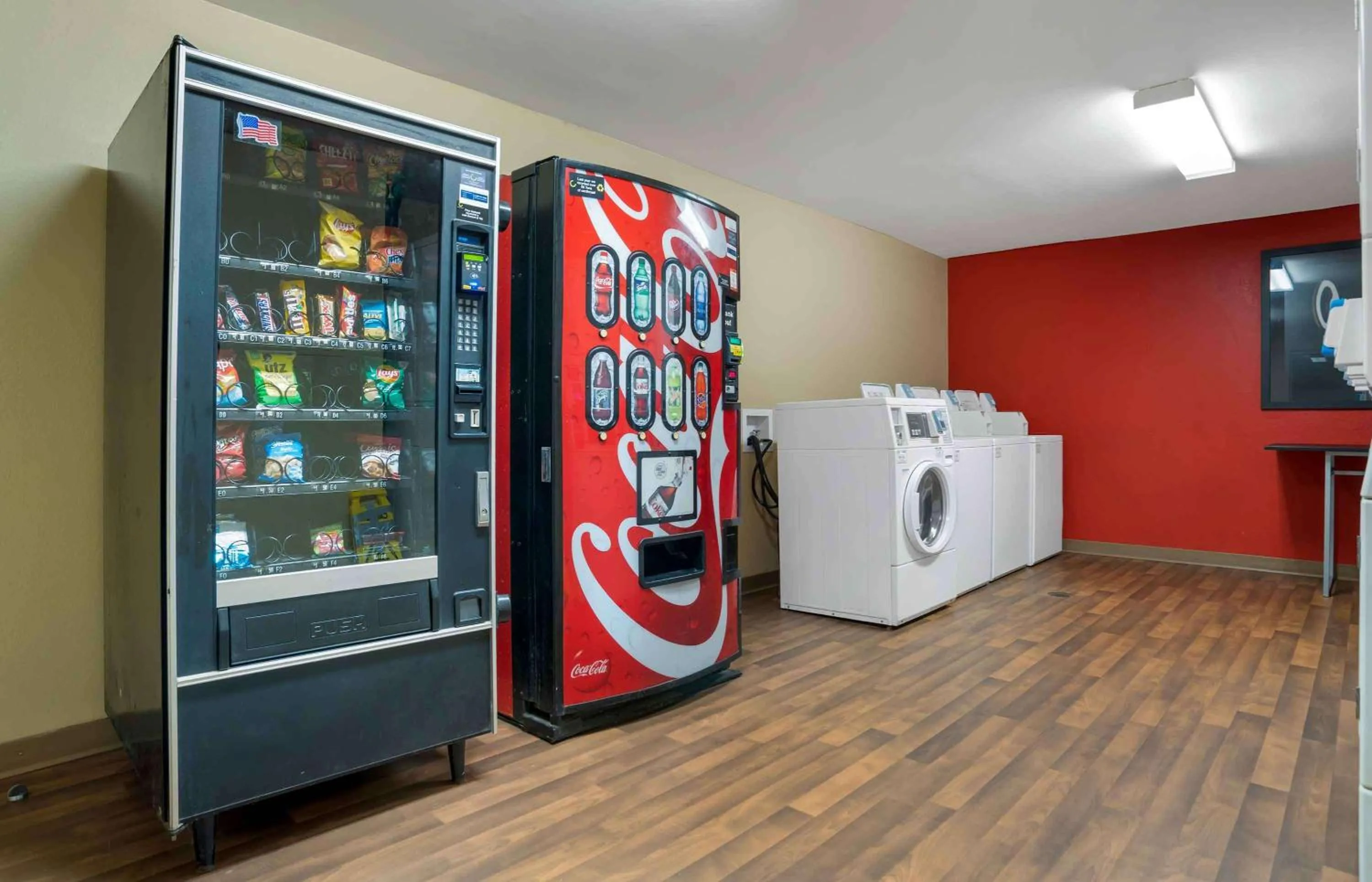 Property building in Extended Stay America Suites - Mobile - Spring Hill