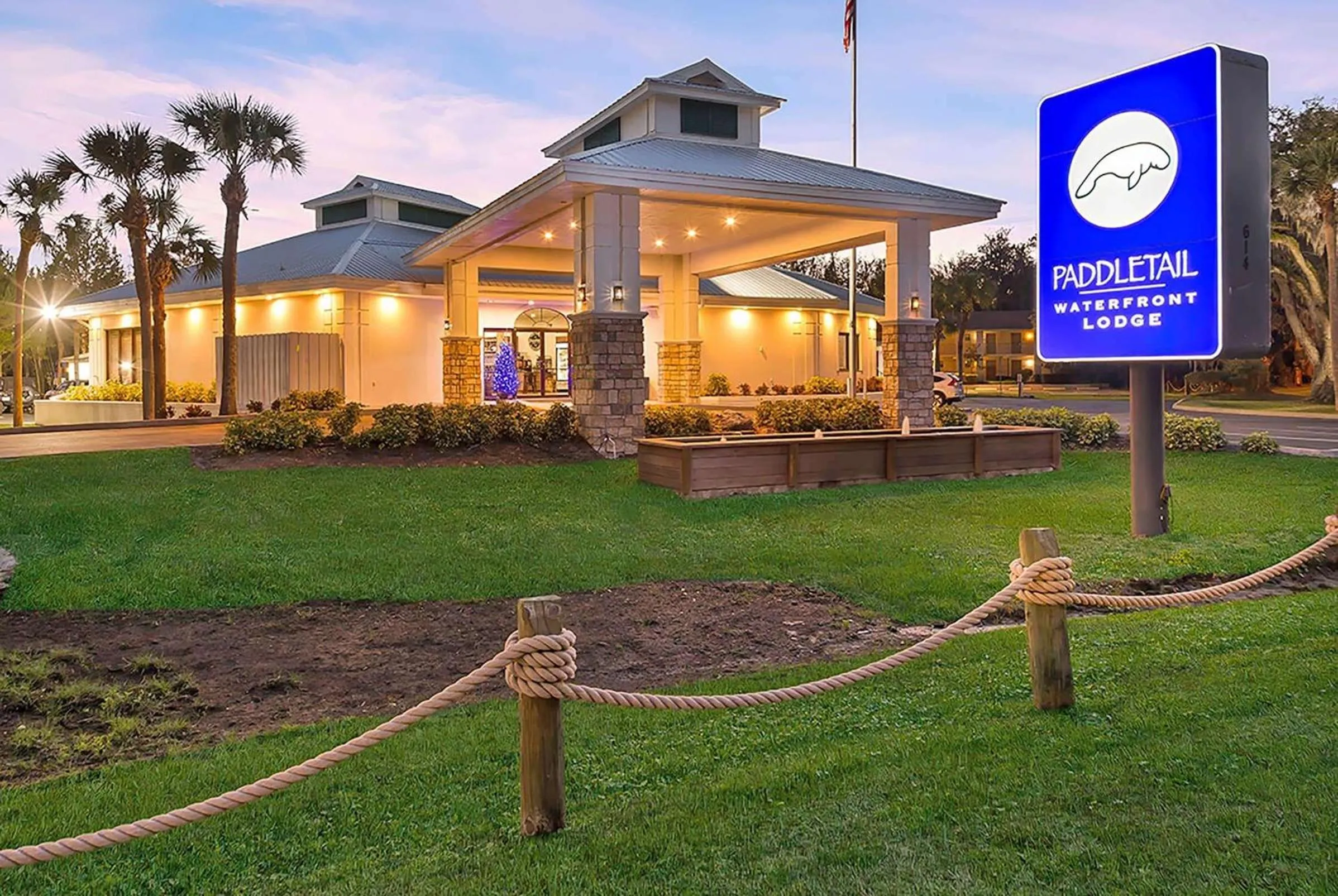 Property building in PaddleTail Waterfront Lodge, Trademark Collection by Wyndham