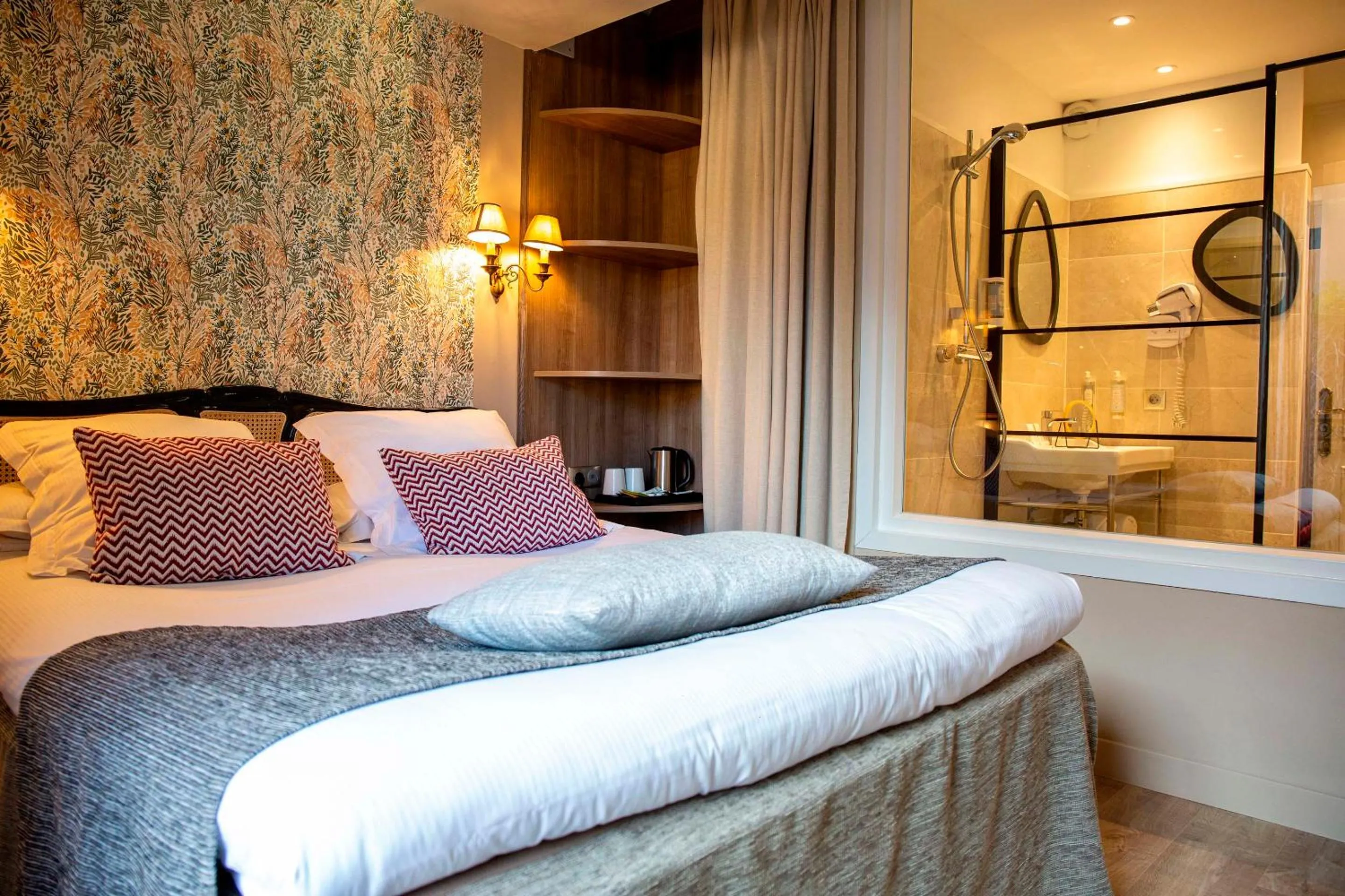 Bedroom, Bed in Hôtel La Casa Pairal