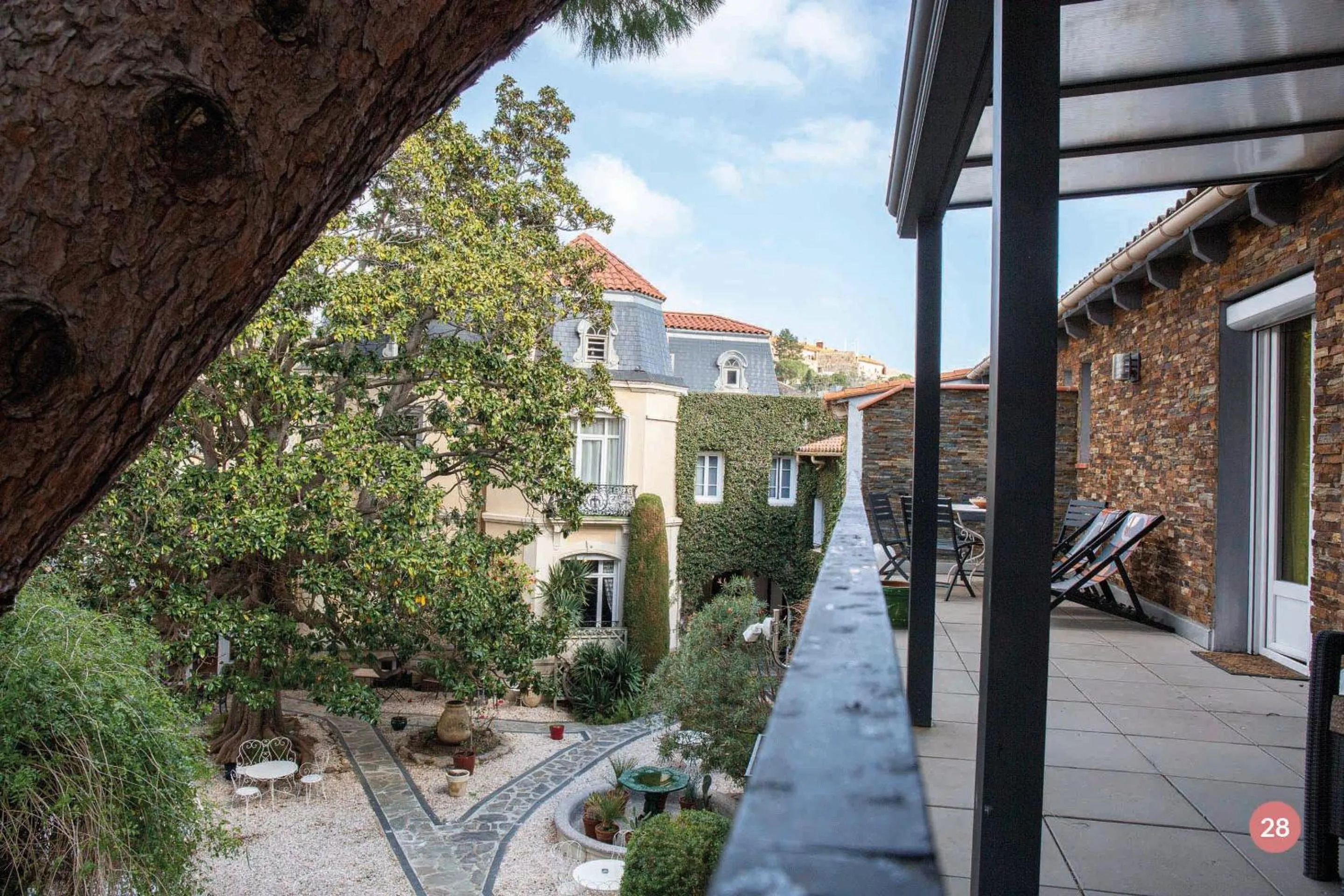 View (from property/room) in Hôtel La Casa Pairal