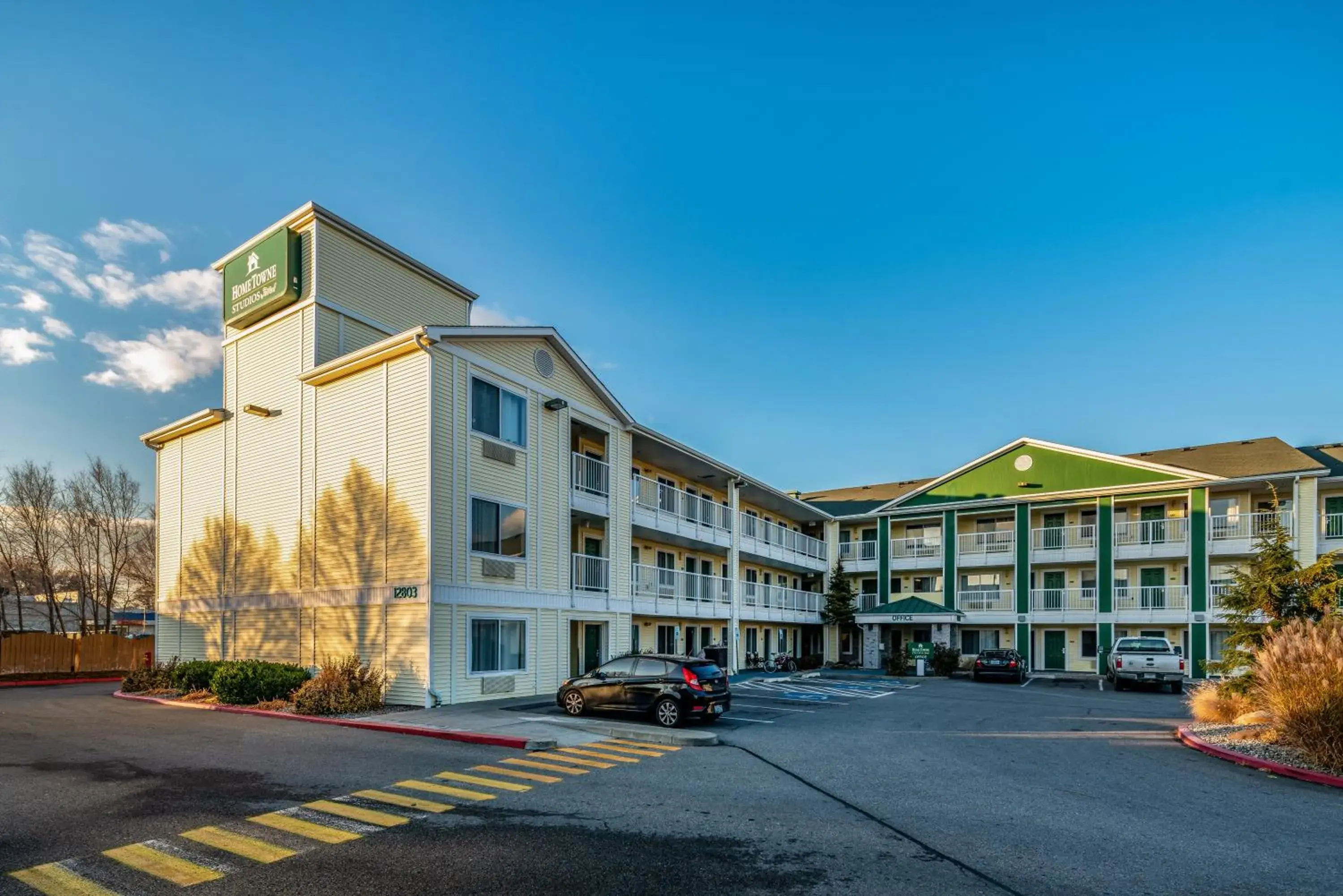 Property building in HomeTowne Studios by Red Roof Spokane - Valley Property building in HomeTowne Studios by Red Roof Spokane - Valley