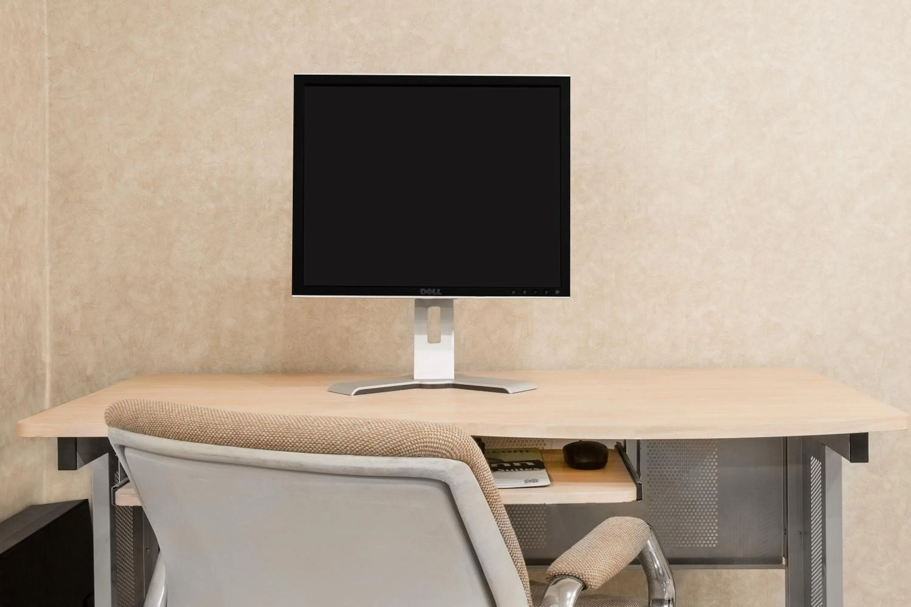 Area and facilities in Meridian Inn Hotel