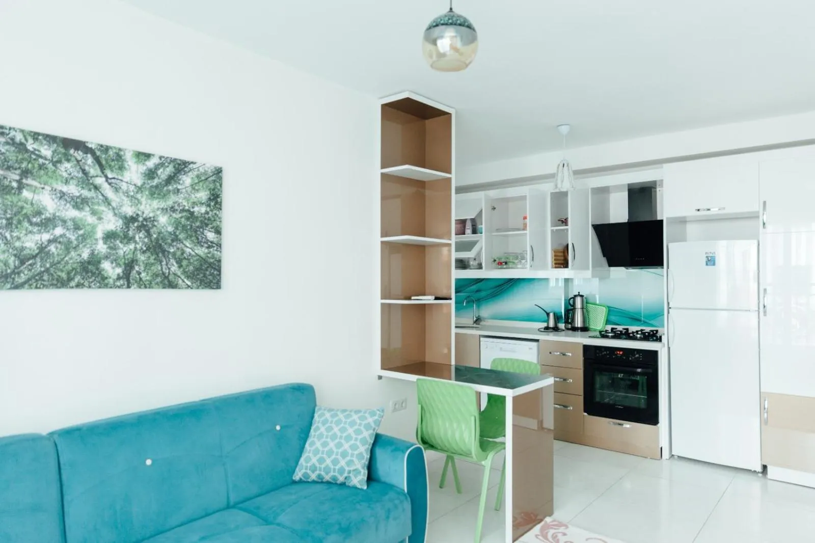 Kitchen or kitchenette in Sare Suites Downtown