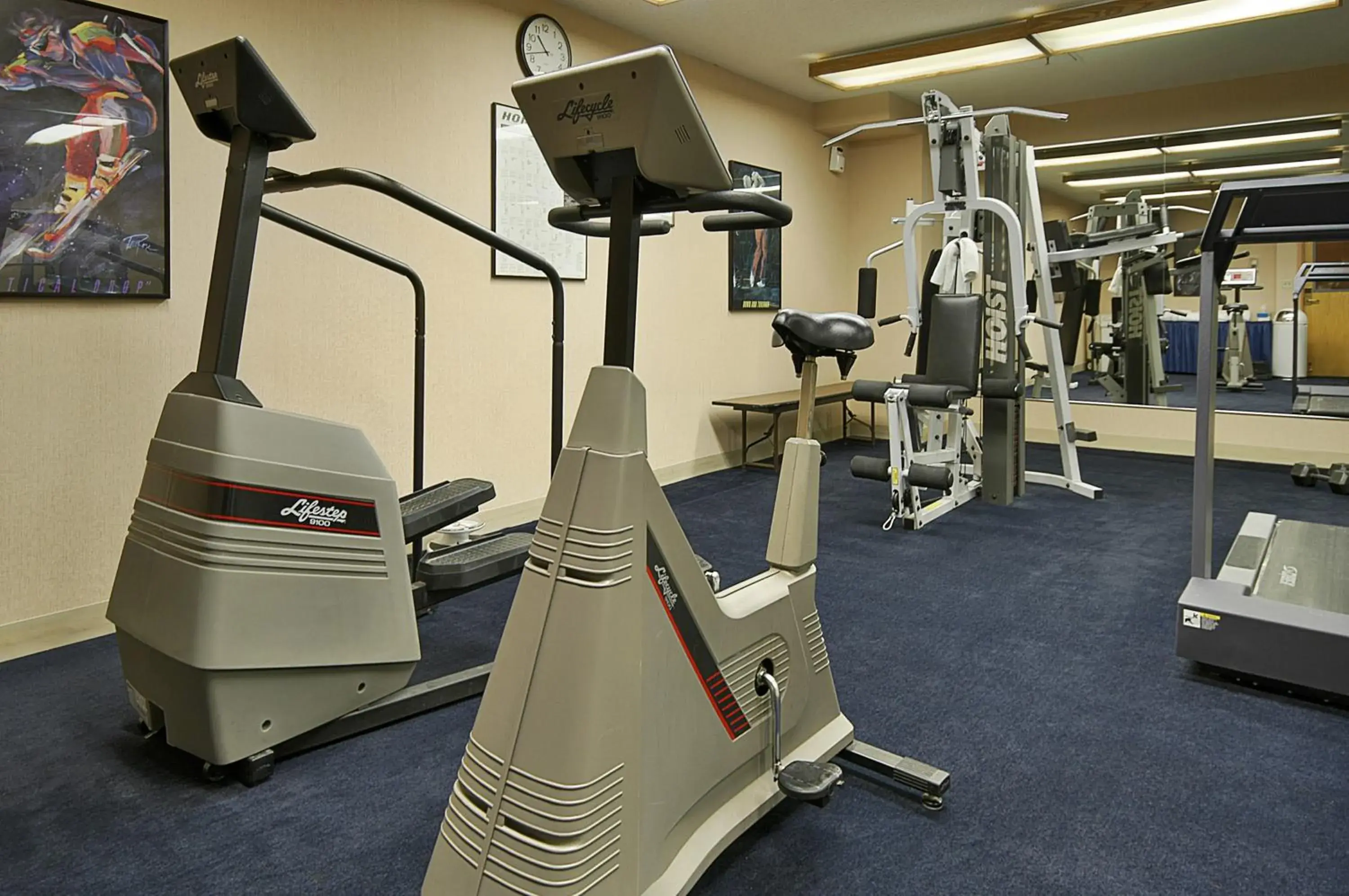 Fitness Center/Facilities in Ramada by Wyndham Bettendorf