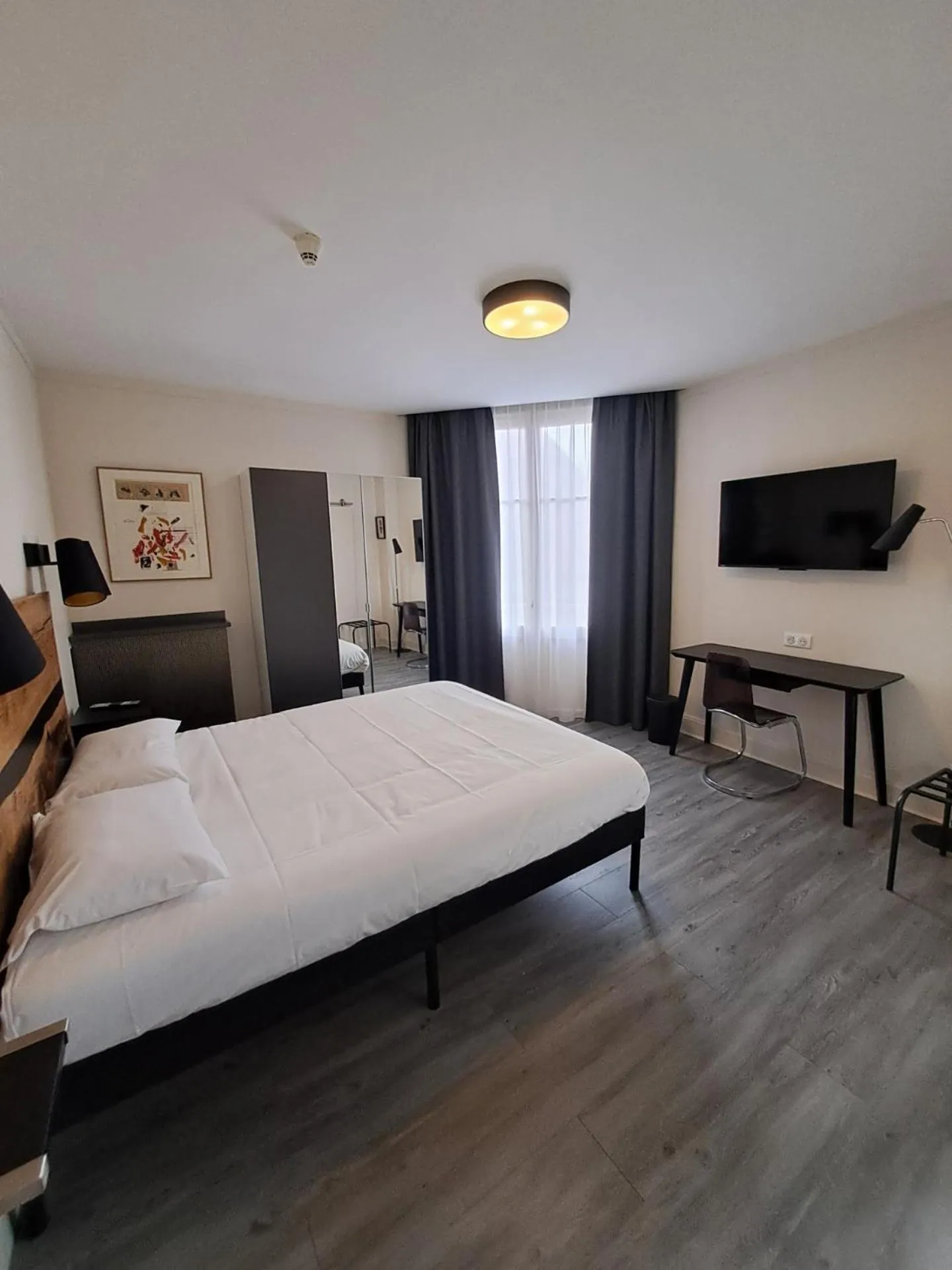 Bedroom, Bed in Trianon