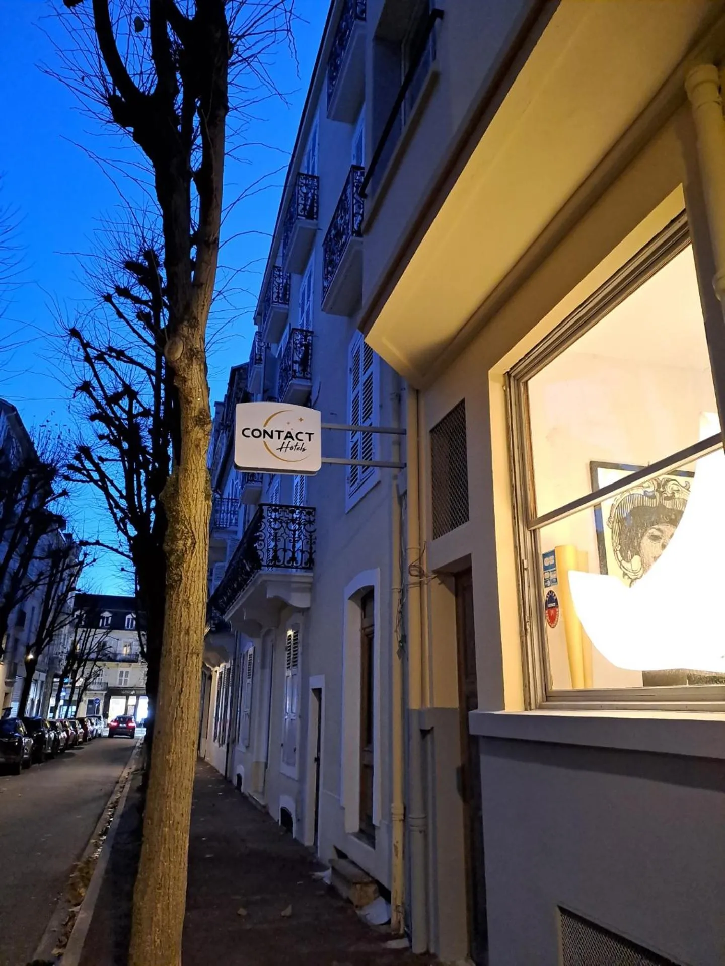 Property building in Trianon